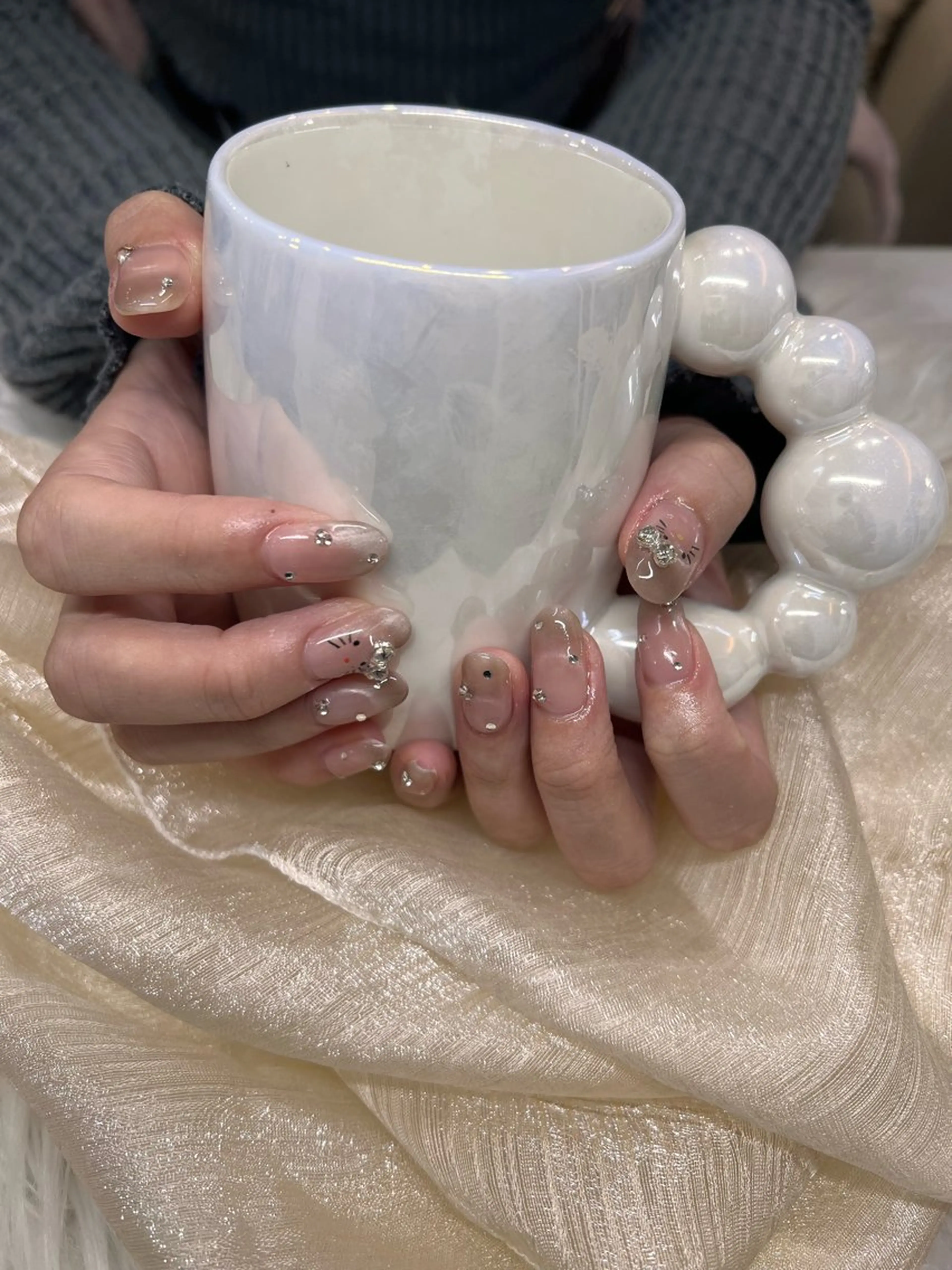 ネイル ハンドネイル &ME シシのネイルデザイン