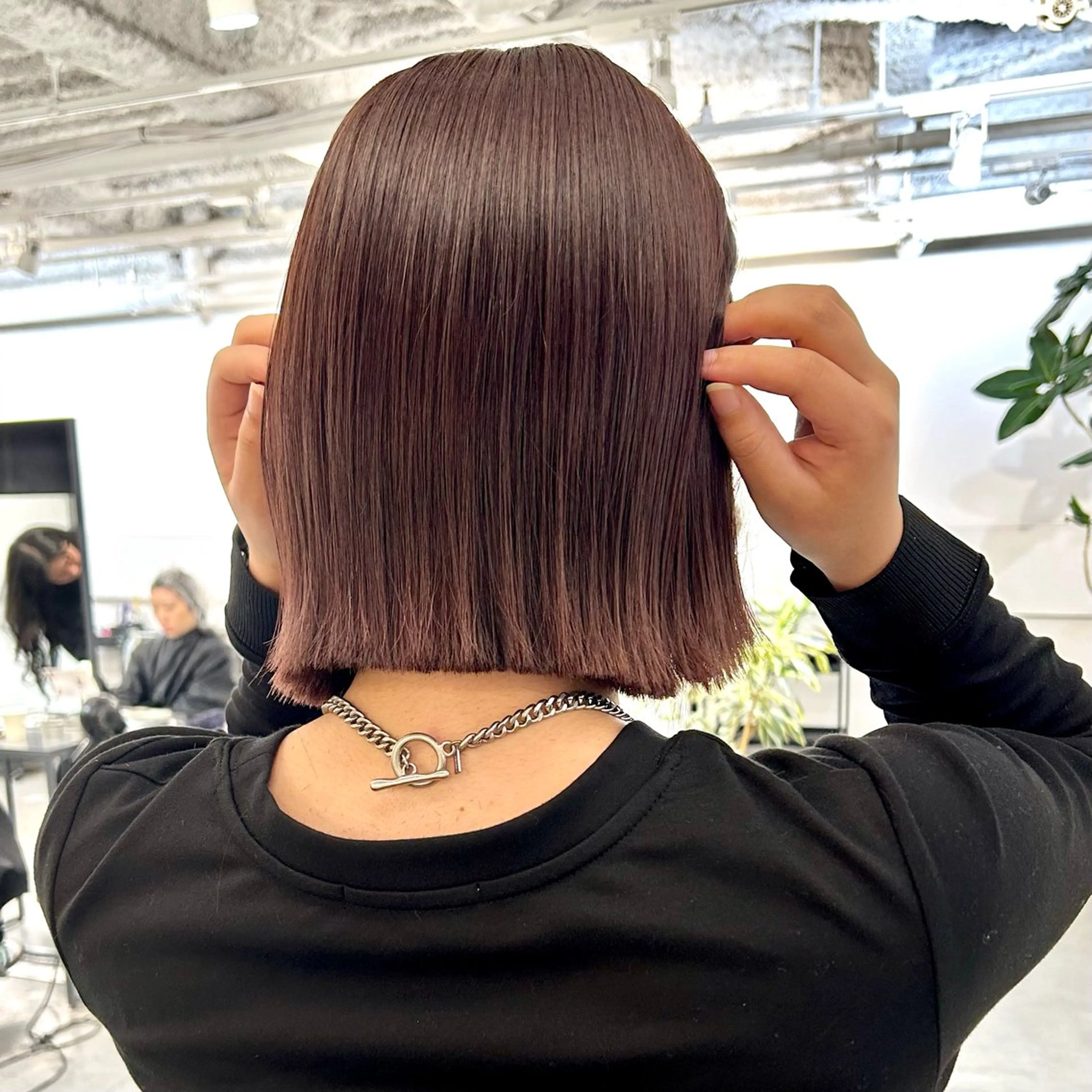 ショート カラー カット ヘアカラー トリートメント 切りっぱなしボブ🪐 Anzuのヘアスタイル