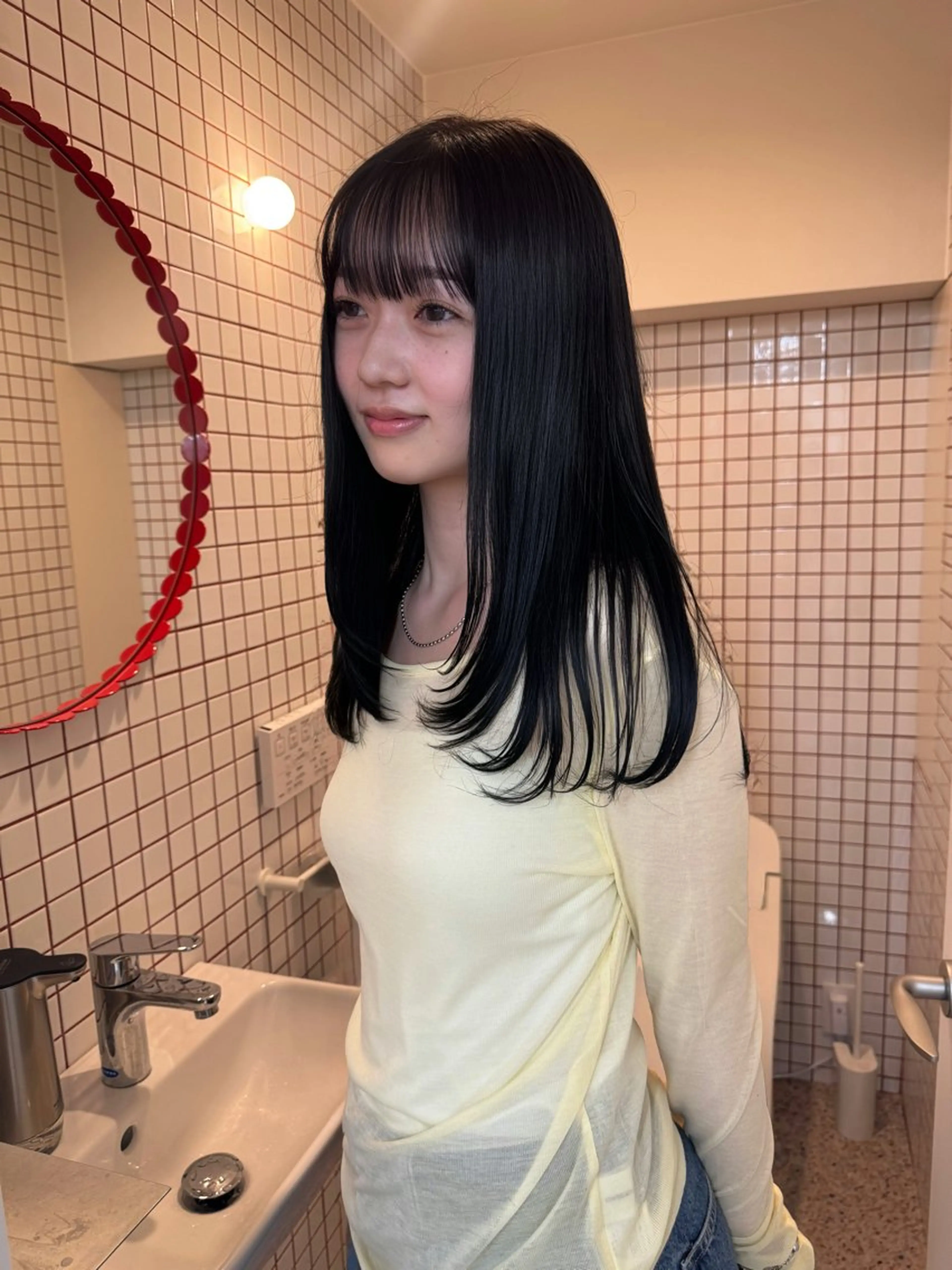 ロング カラー PELE アネックス梅田茶屋町店所属・PELE ハイトーン RIMUのヘアスタイル