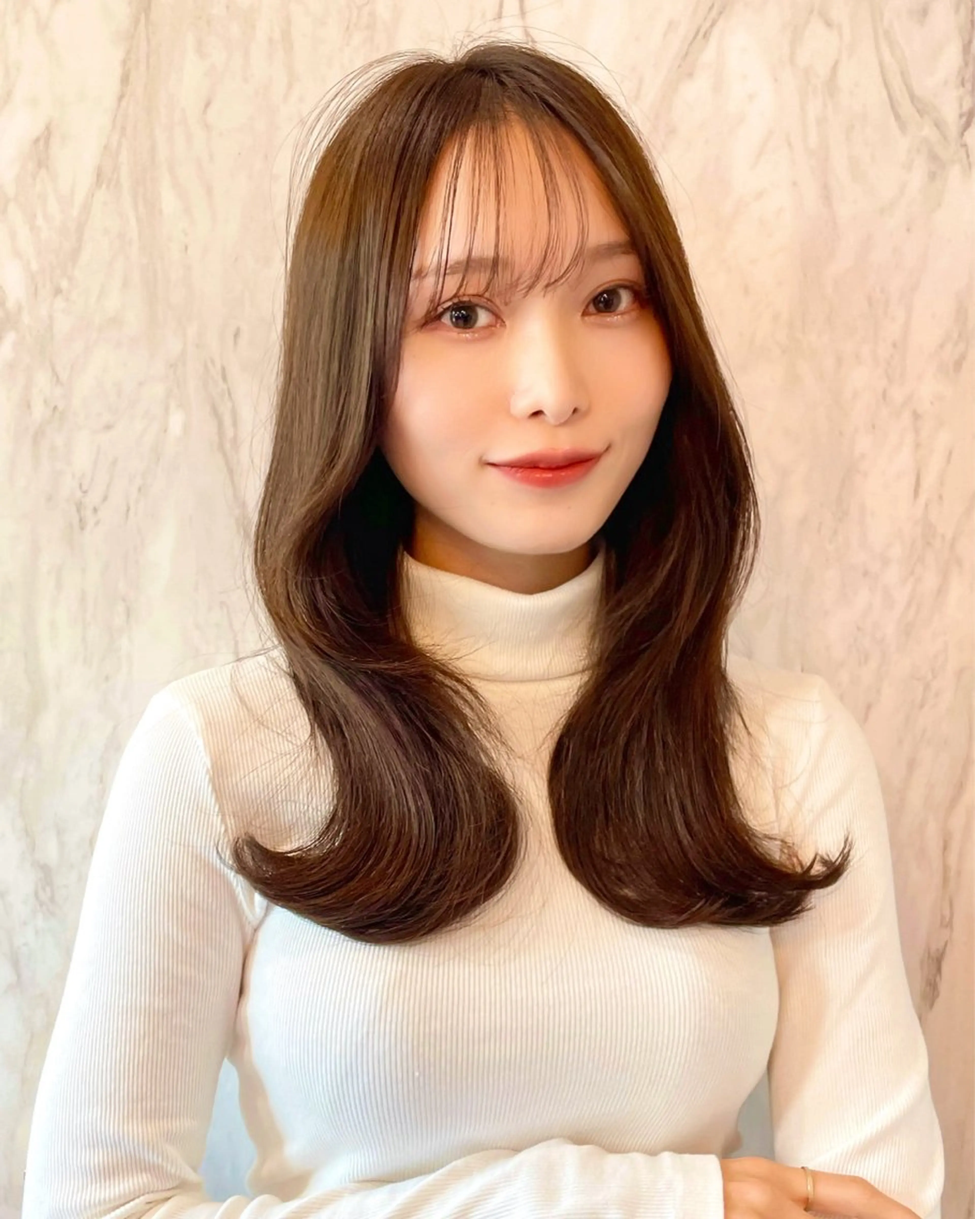 セミロング カラー ベージュカラー ブリーチ 透明感カラー ダブルカラー グレージュ ヘアカラー トリートメント 韓国ヘア🤍顔周り/ 髪質改善✨/林遼一郎のヘアスタイル