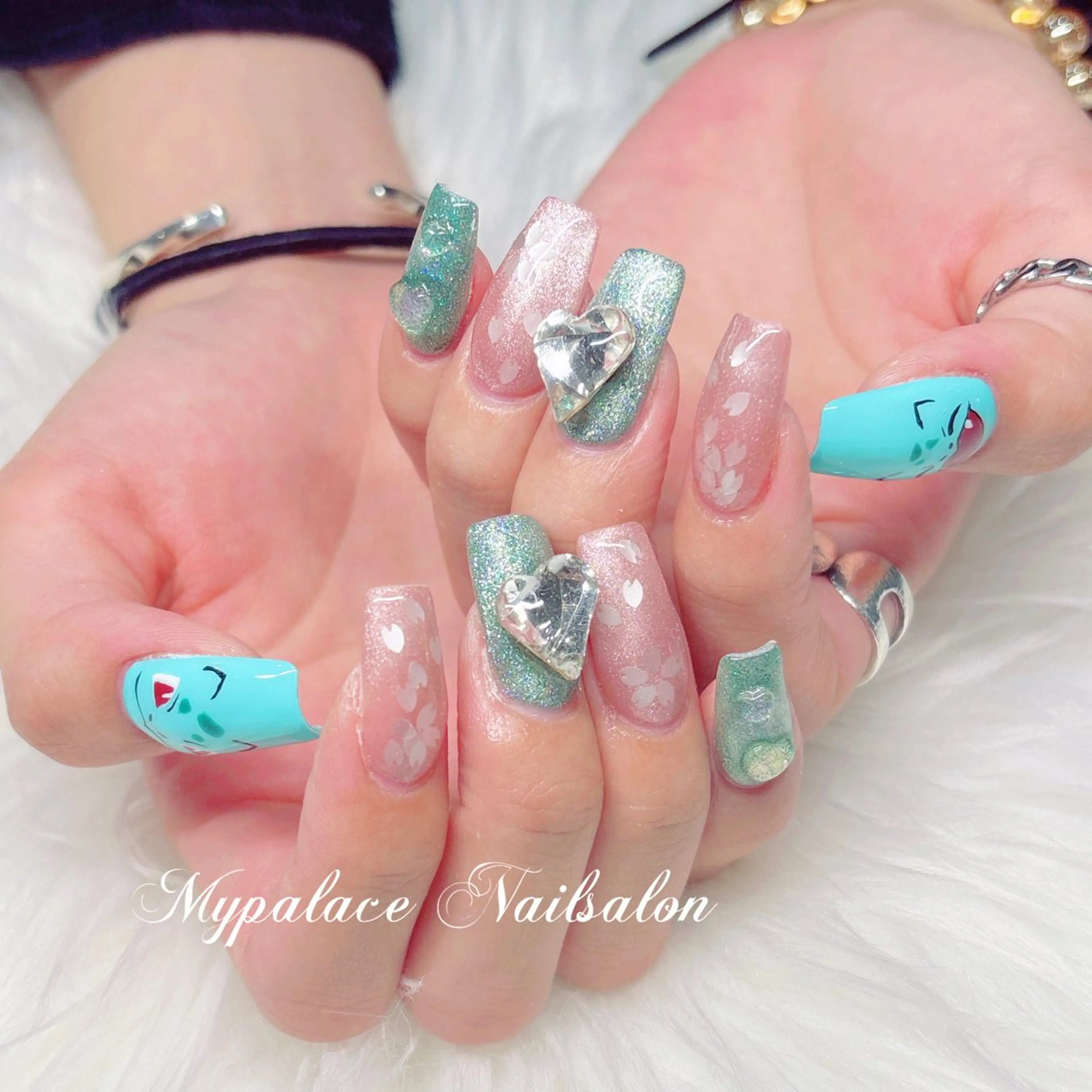 ネイル アートネイル 桜ネイル グリーン ピンク スカルプネイル ハンドネイル Yuis Nailスカルプ専門のネイルデザイン