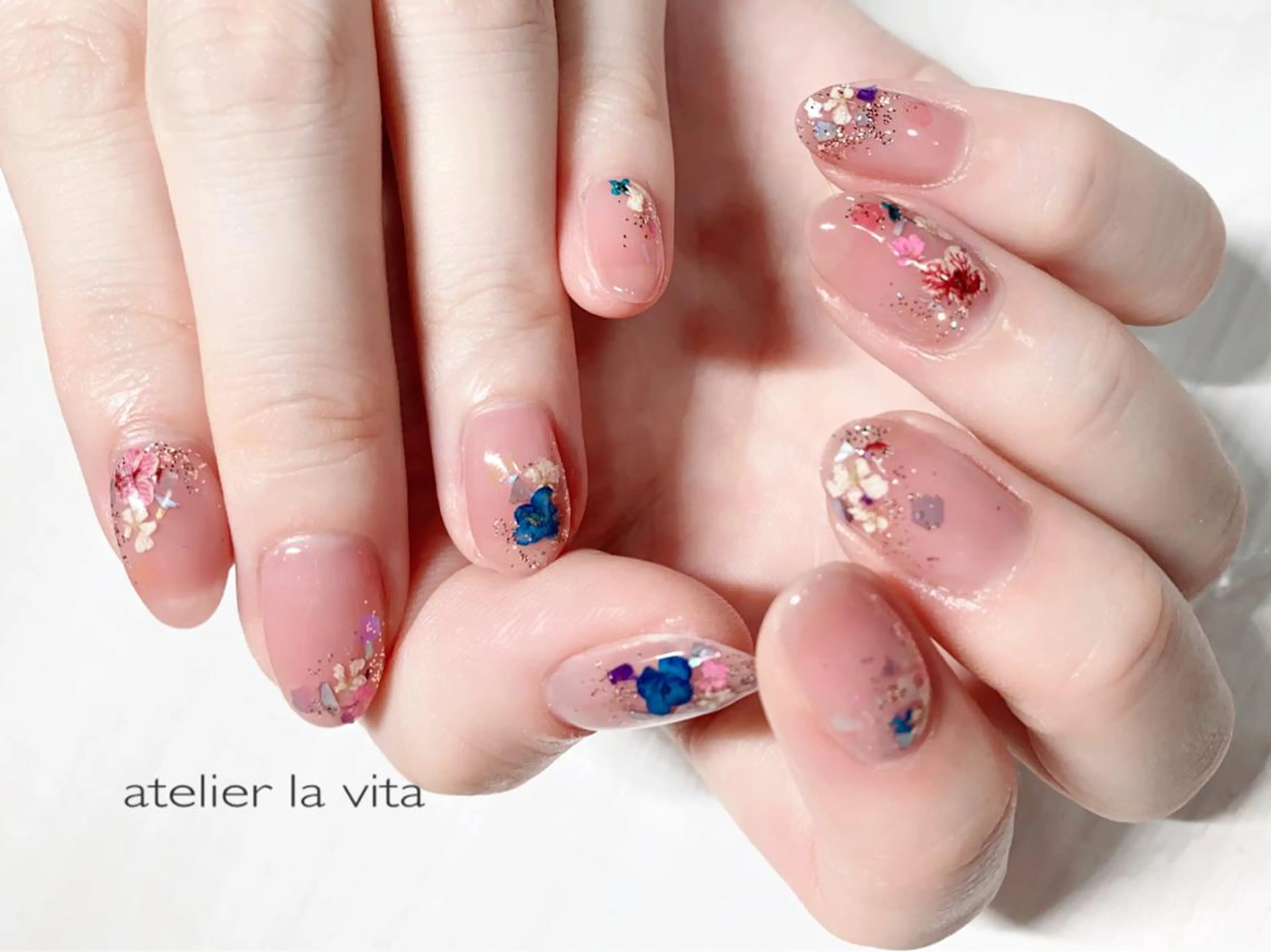 ネイル atelier la vita所属・lavita. mimuraのネイルデザイン