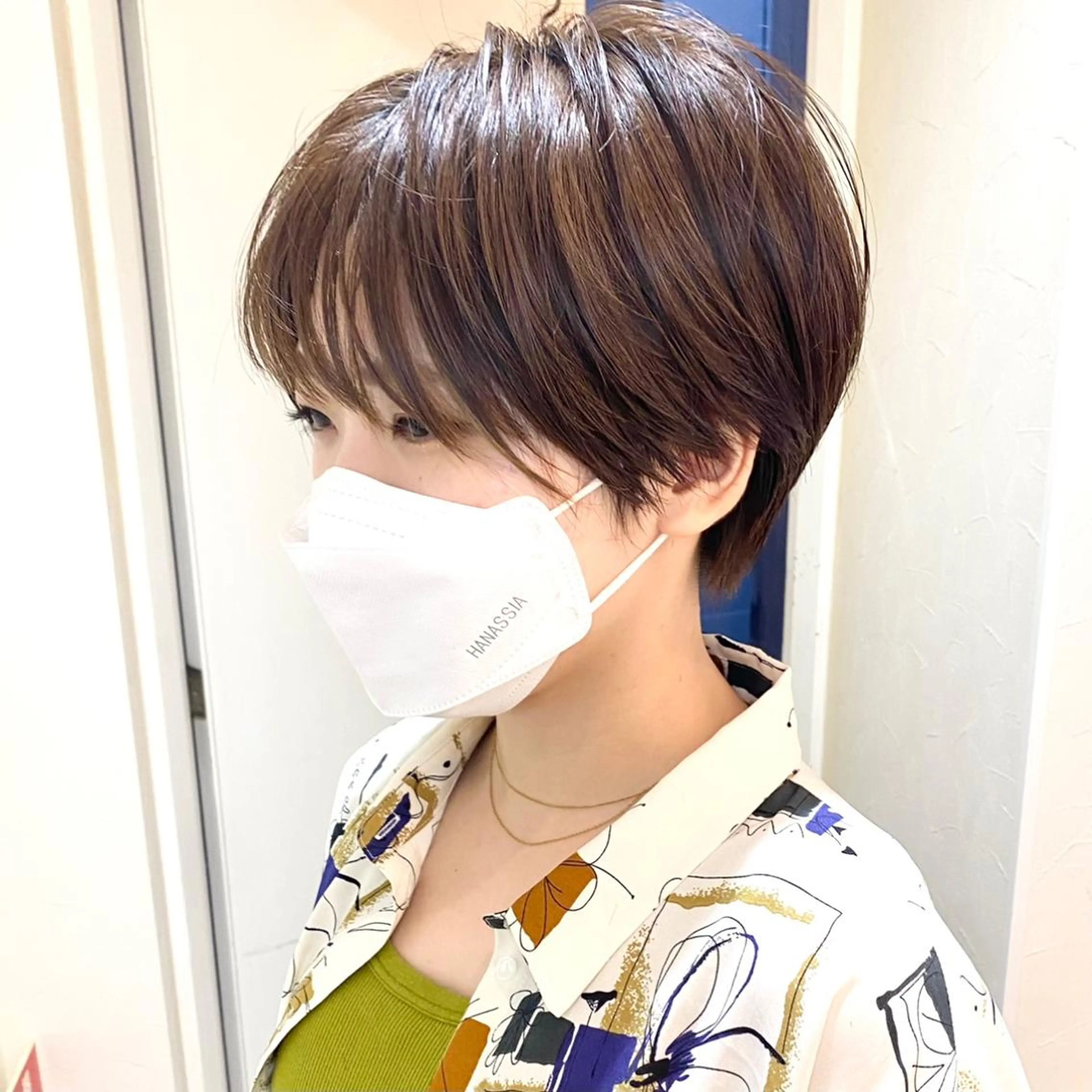 ミディアム カラー ブリーチ グレージュ ハイライトカラー シルバー ボブ ✨BASSA 【高田馬場】✨のヘアスタイル