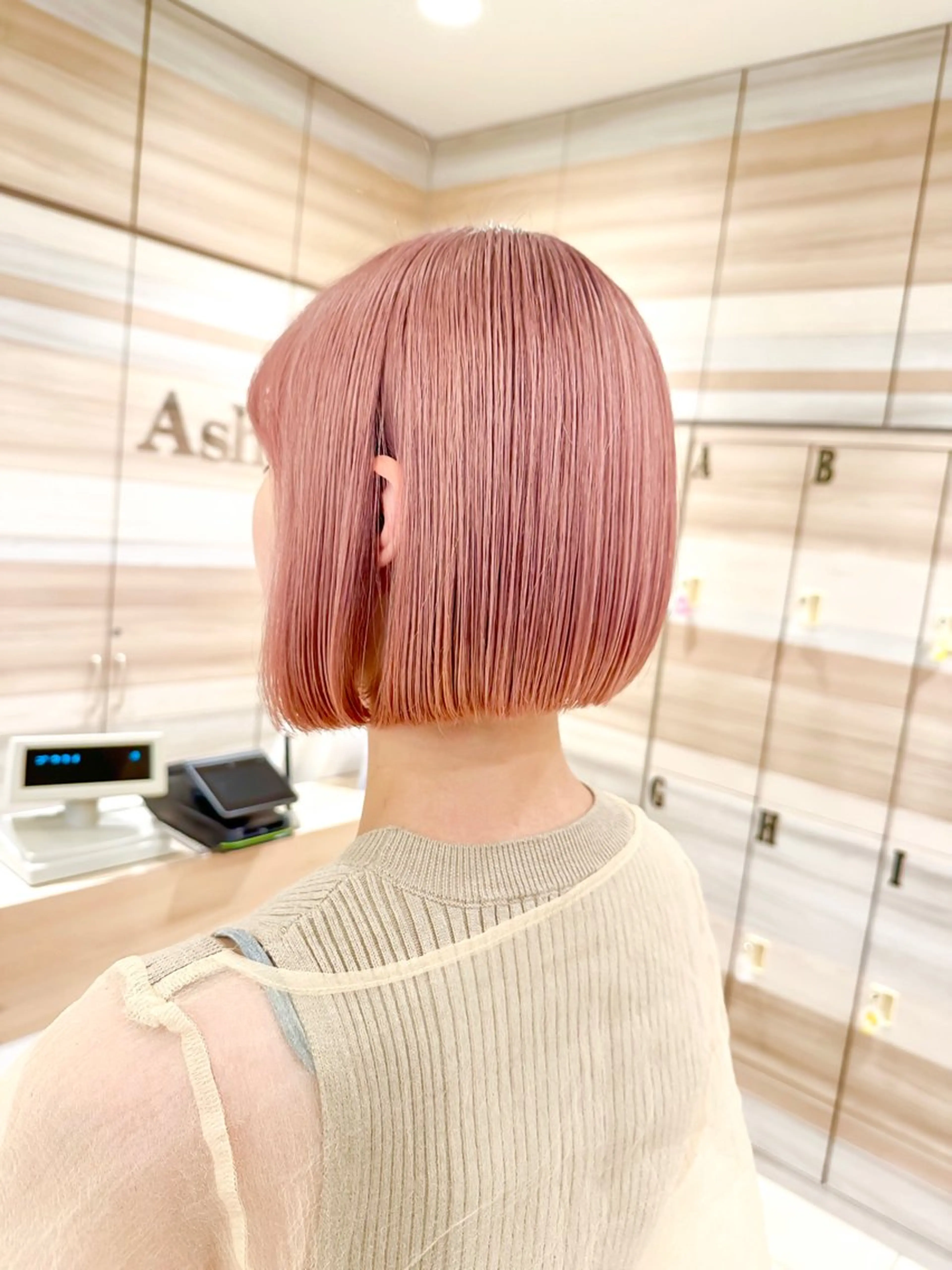 ショート カラー 内田 敦士のヘアスタイル