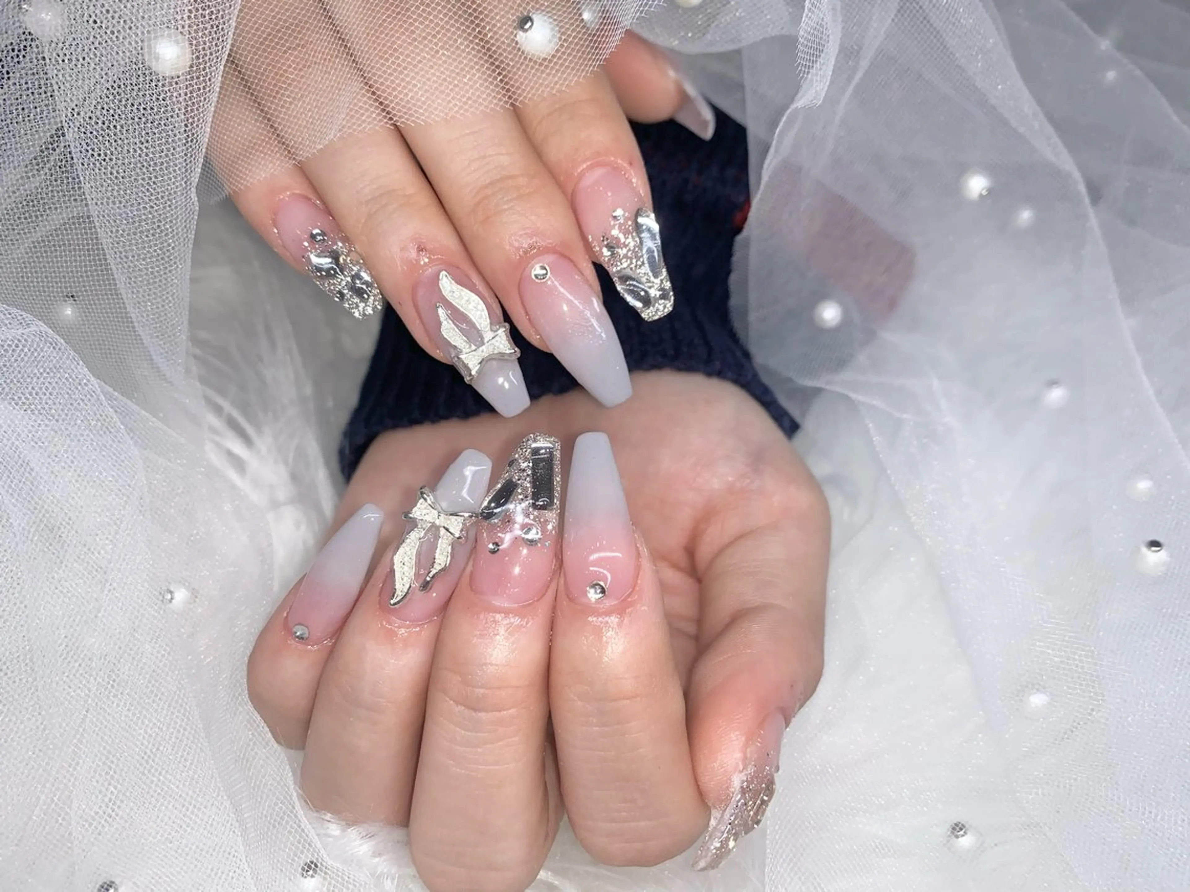 ネイル ハンドネイル フットネイル TiTi Pomme Rinoのネイルデザイン