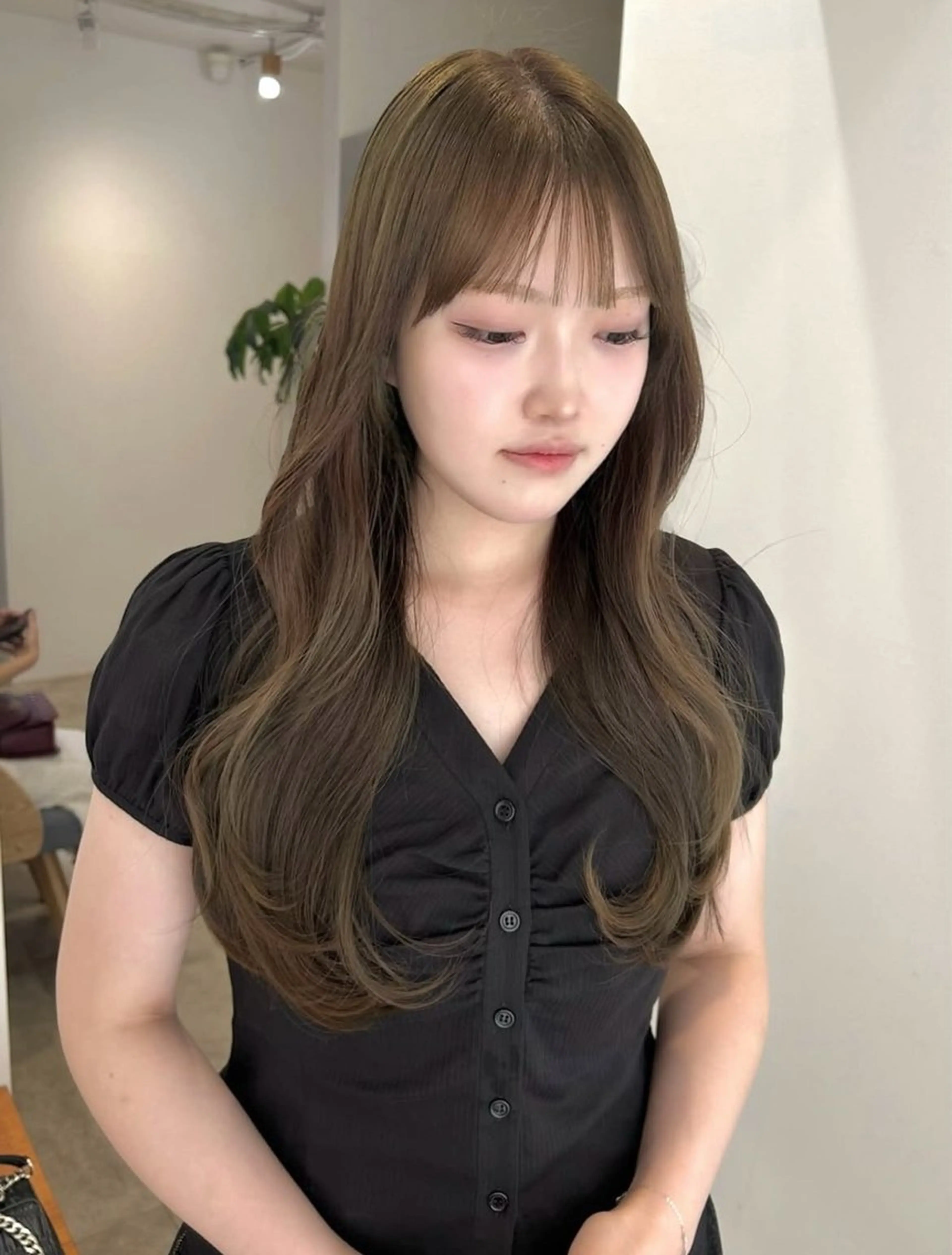 【新規】メンテナンスにおすすめ✨🤍前髪カット+カラー🤍￥9900⇒￥6980の写真