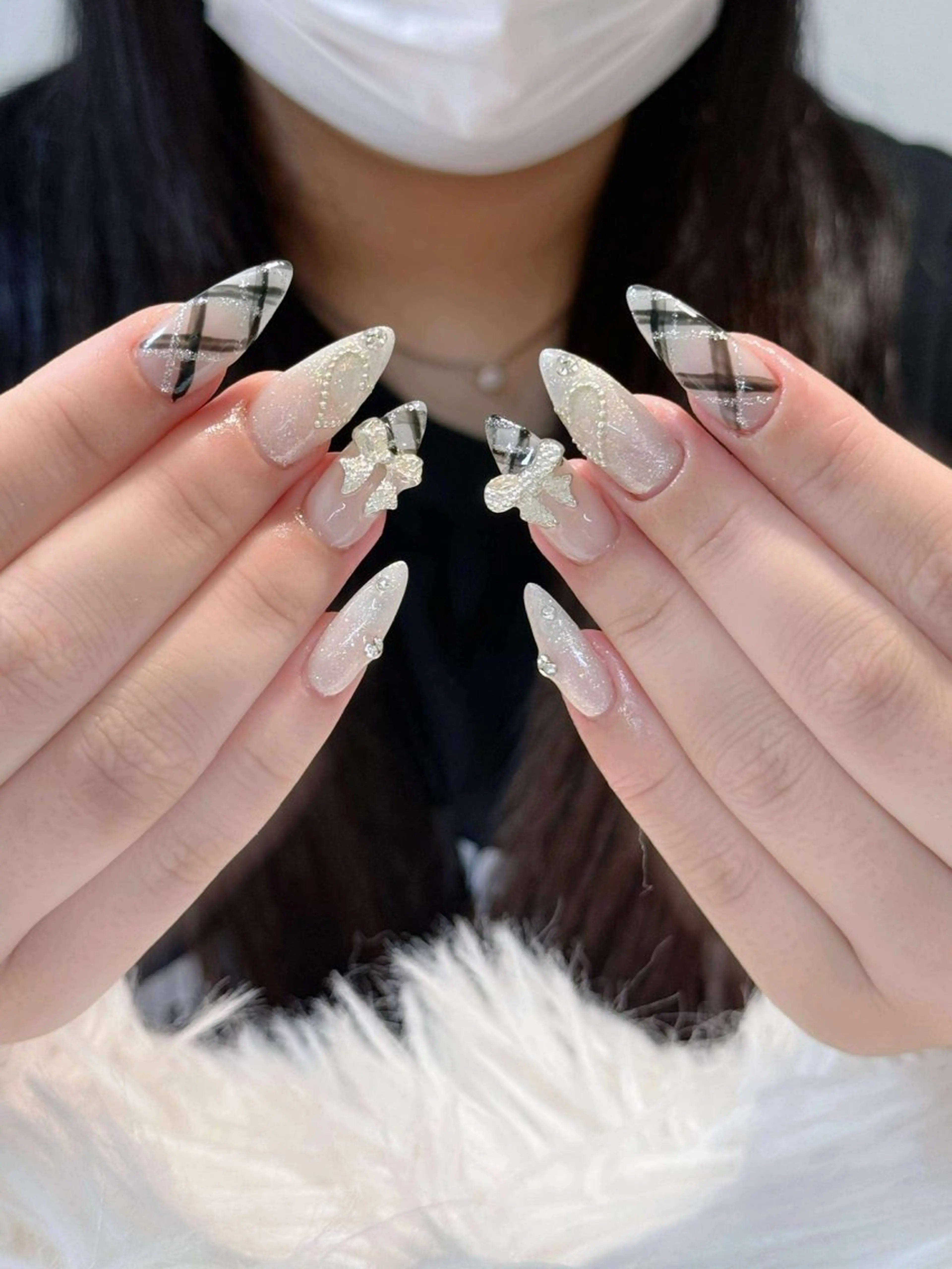 ネイル フレンチネイル ジェルネイル キラキラネイル 韓国ネイル マグネットネイル ハンドネイル Julli nail studio所属・Julli NailStudioのネイルデザイン