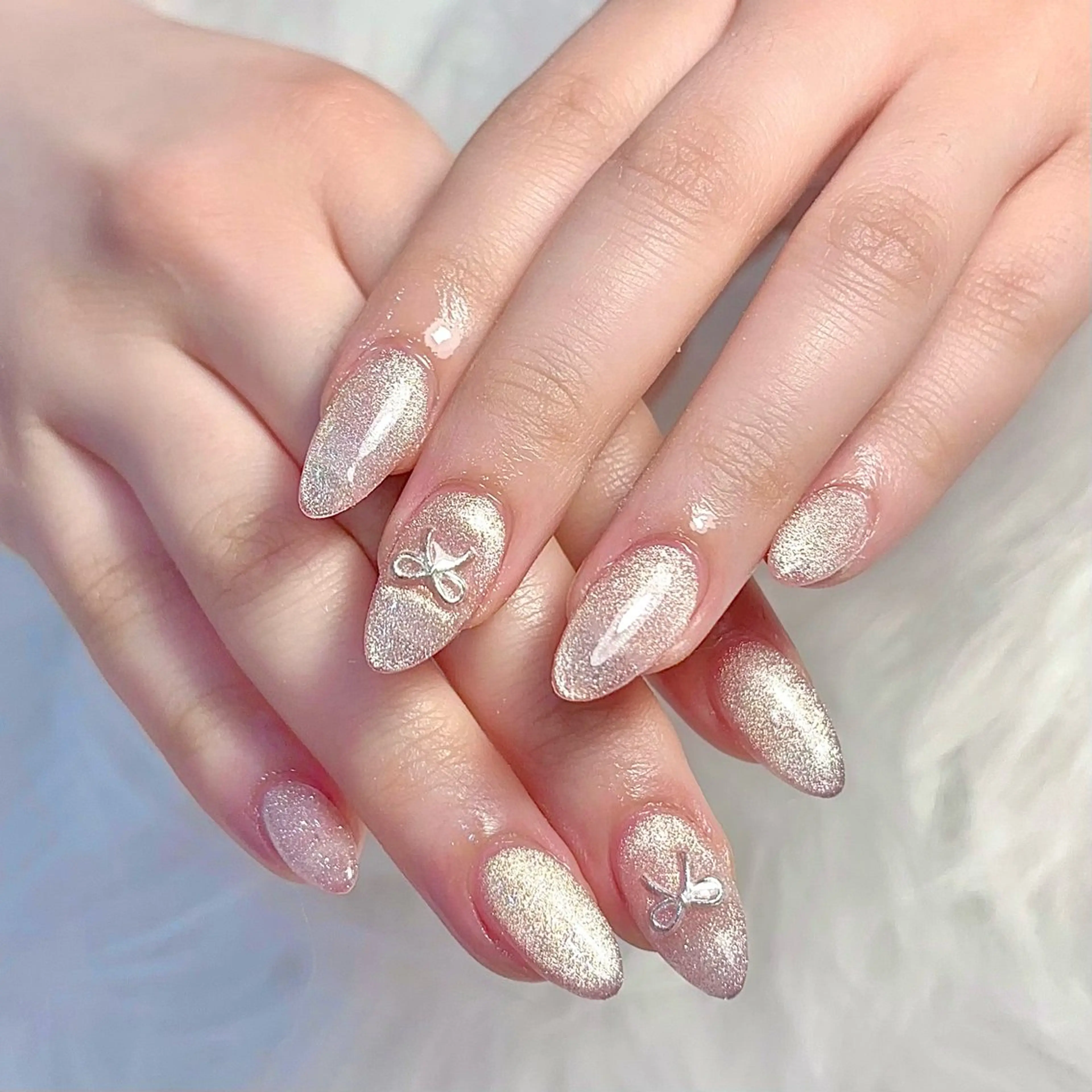 ネイル ハンドネイル 💗キラネイル💗 モチ最高のネイルデザイン