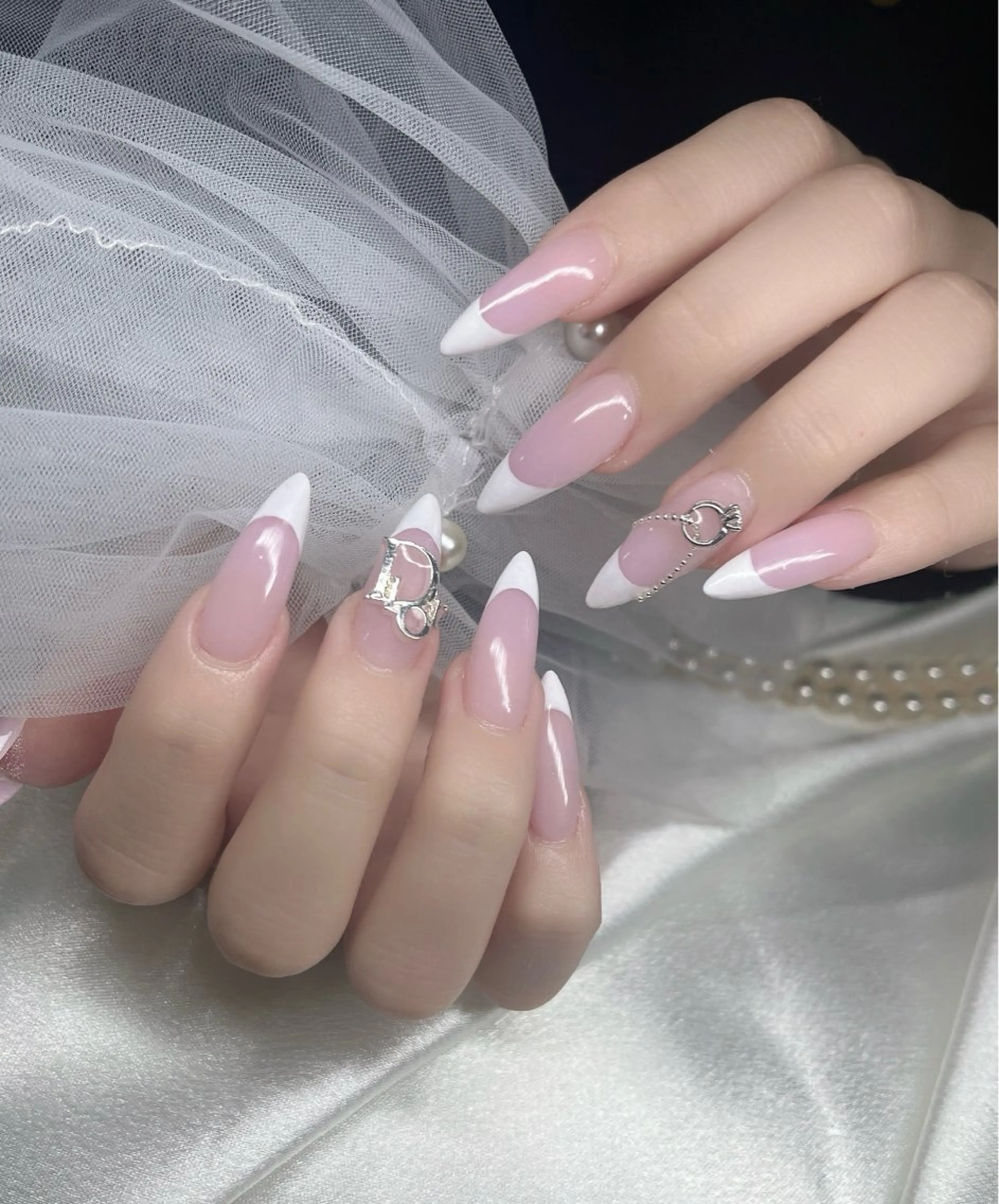 ネイル ハンドネイル YOLO NAILのネイルデザイン