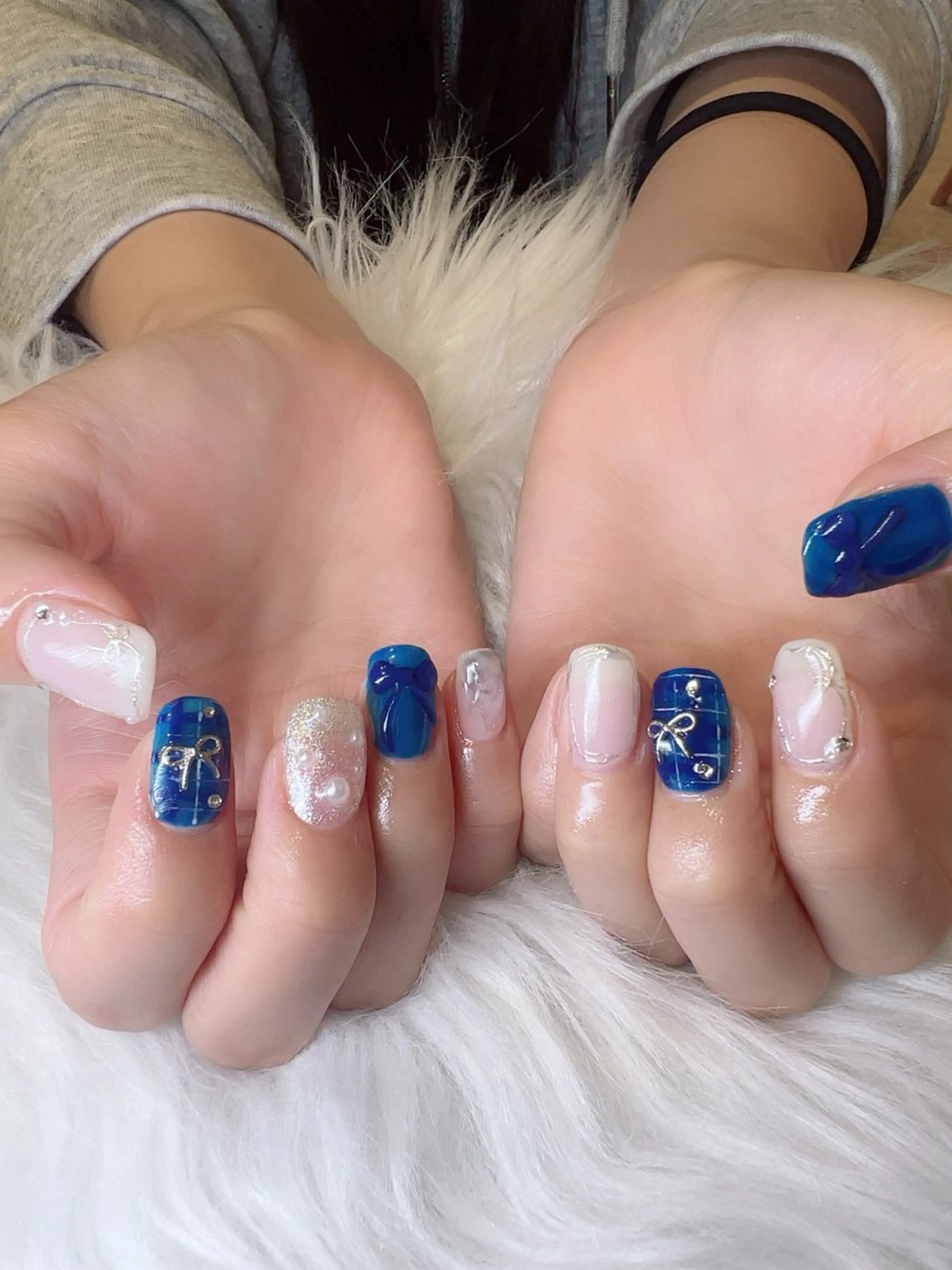 ネイル ジェルネイル ミラーネイル 持ち込み パラジェル リボン ハンドネイル 若狭 早希のネイルデザイン