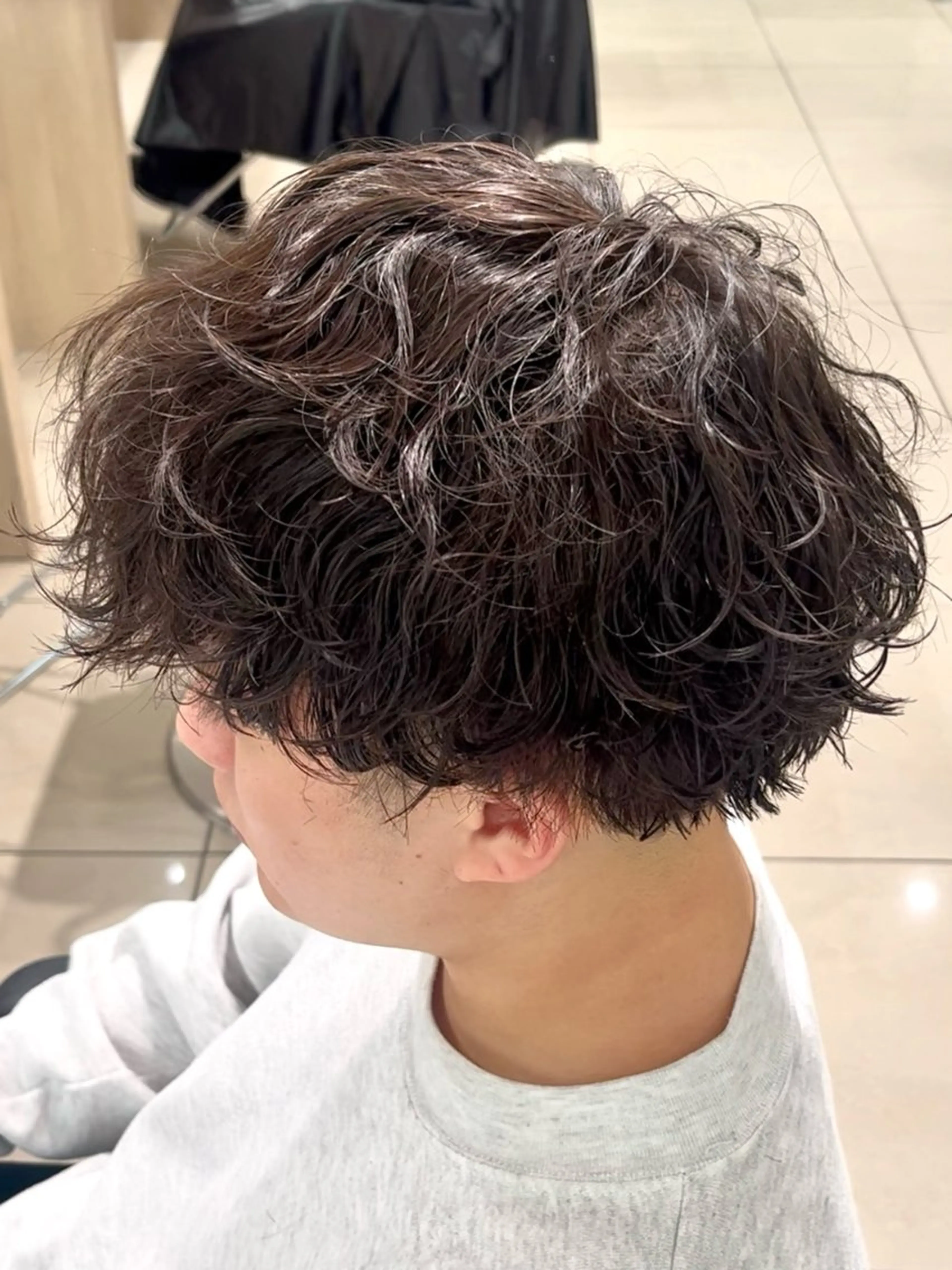 パーマ メンズ メンズパーマ 波巻きパーマ カット パーマ トリートメント 巖本 真希のヘアスタイル