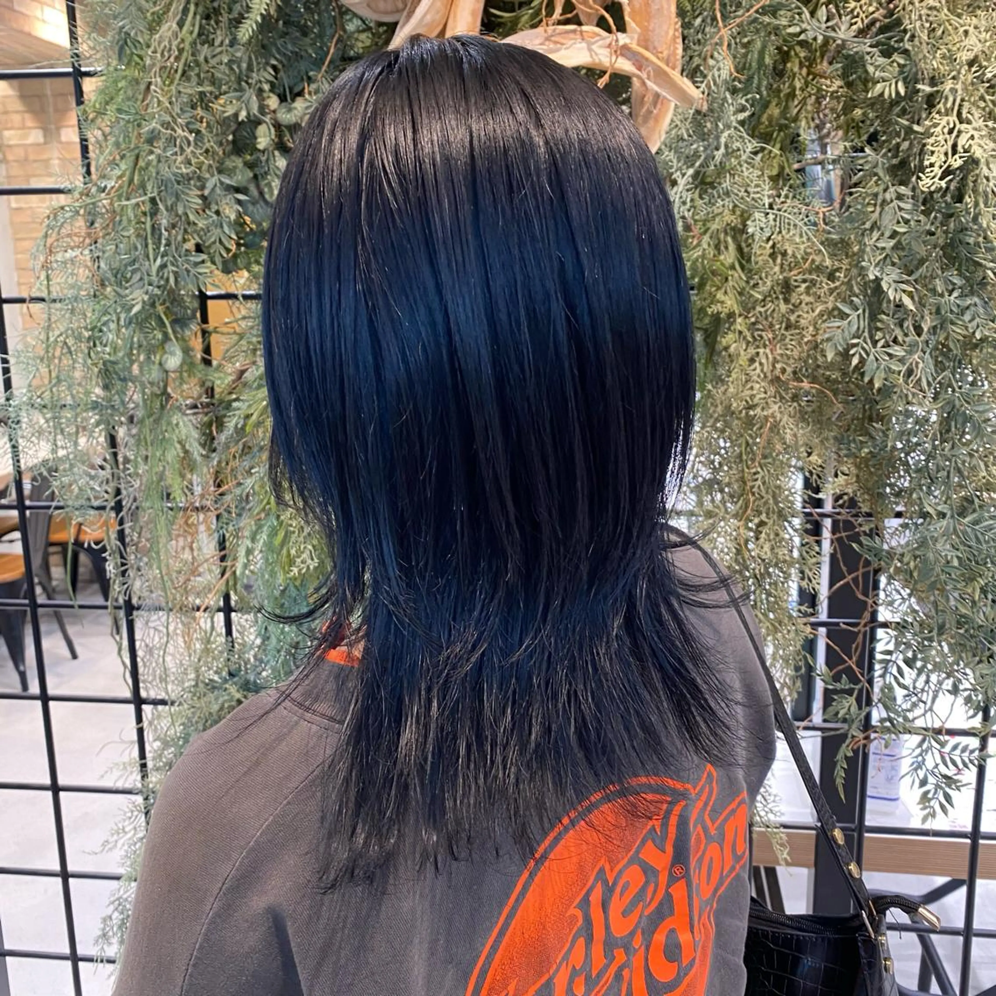 セミロング カット ウルフ.クロスパーマ 🖤RYOKAのヘアスタイル