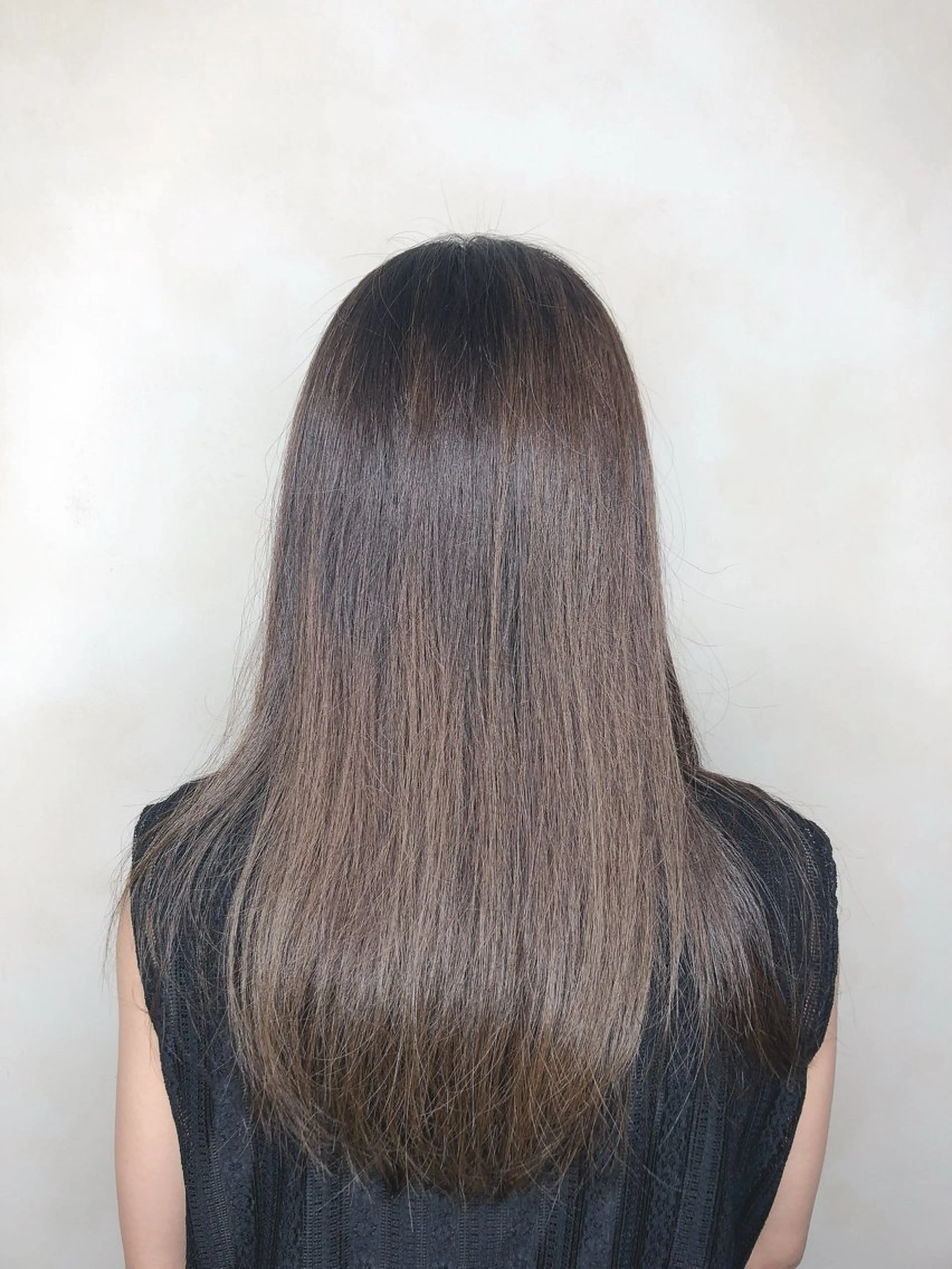 【透明感が凄い】カット+艶髪カラー+トリートメント✨ 韓国風ピンクやLAグレーや希望の髪色の写真