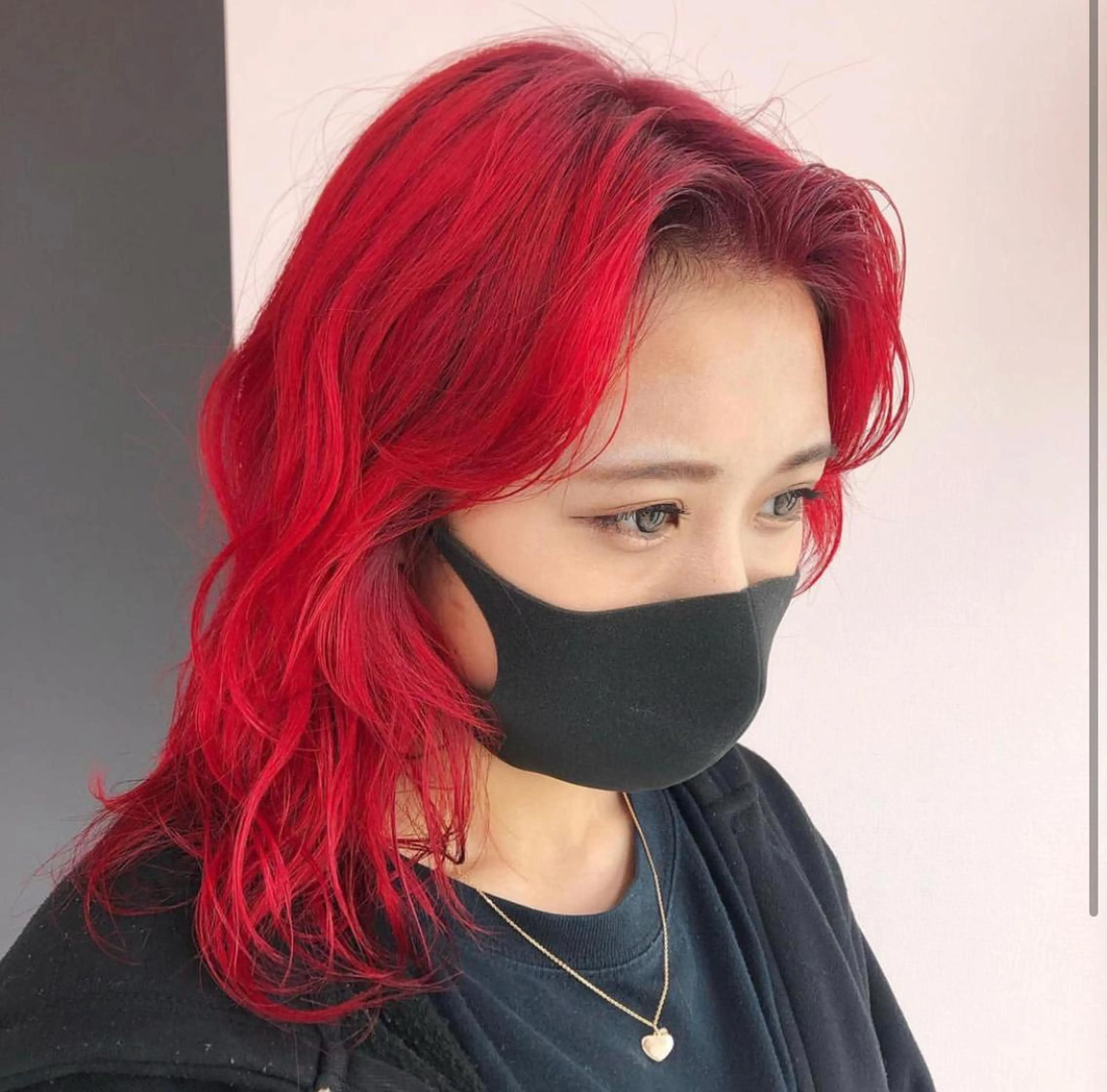カラー ブリーチ レッドカラー 楓🦋韓国系レイヤー / 透明感カラー🤍のヘアスタイル
