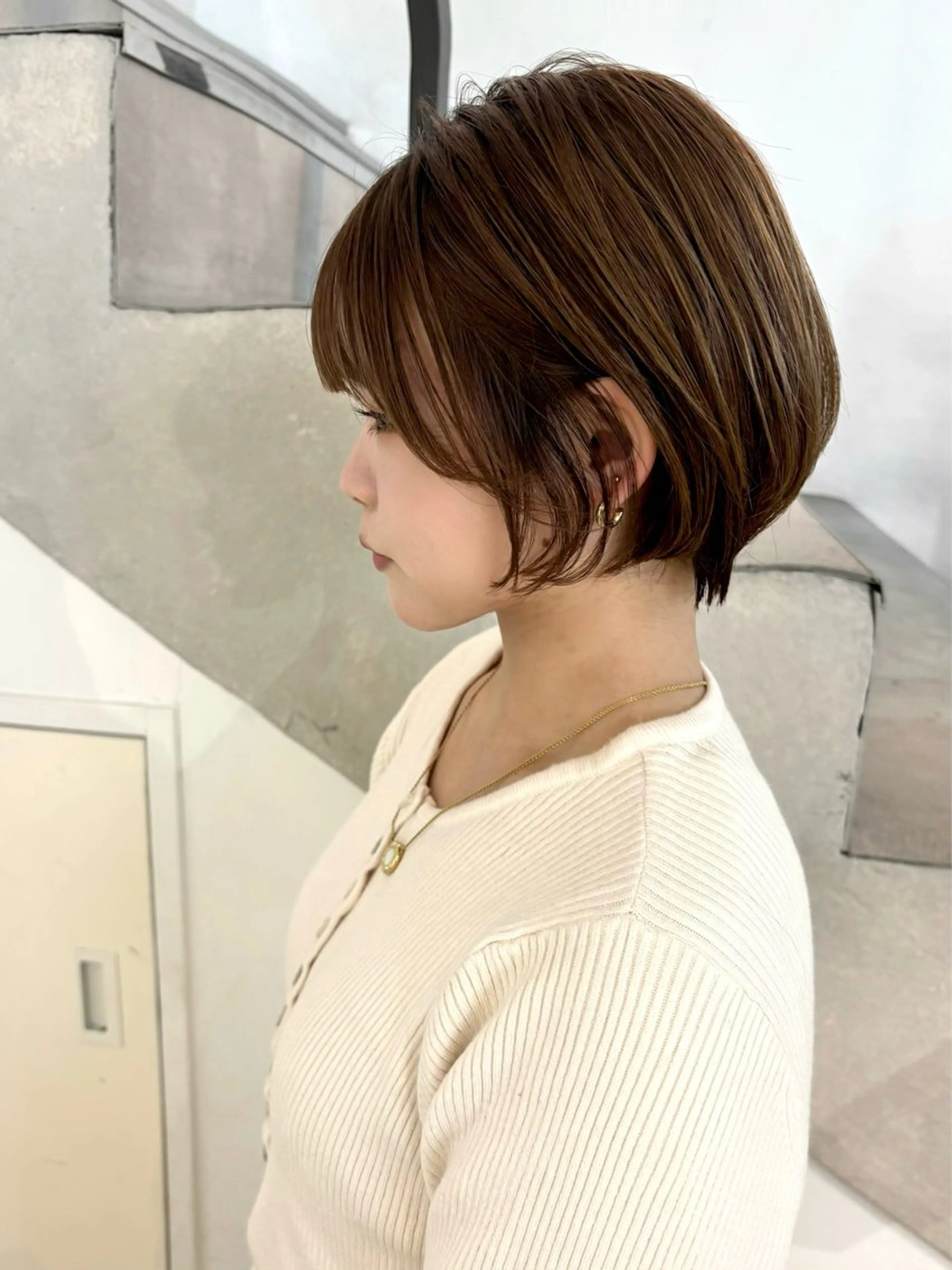 ショート カラー ブリーチ ダブルカラー イヤリングカラー インナーカラー 髪質改善 カット ヘアカラー Kureha/ネイル レイヤー/酸性縮毛のヘアスタイル
