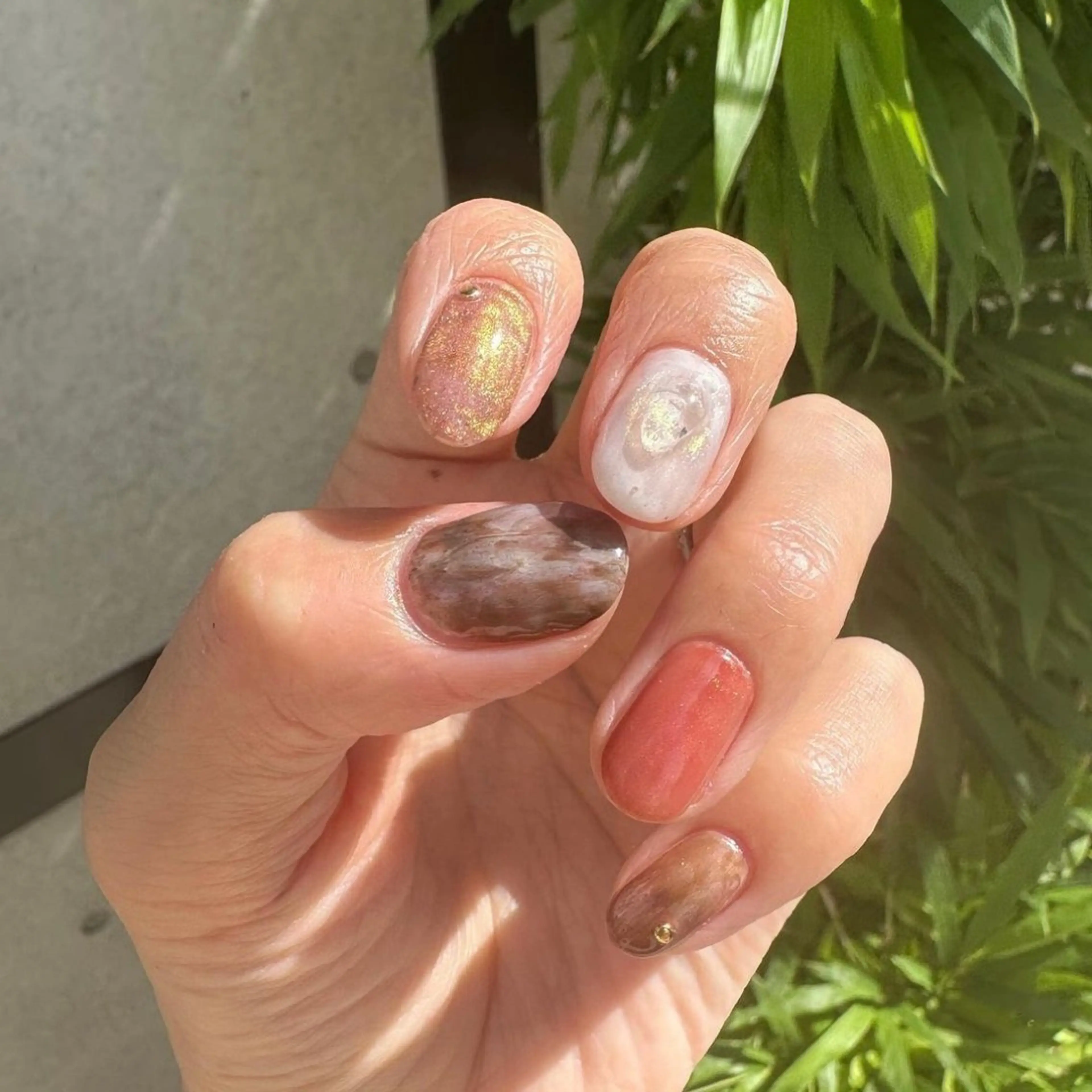 ネイル クリアネイル 氷ネイル・うるうるネイル 韓国ネイル マグネットネイル ミラーネイル 🪞KAPE NAIL 🪞のネイルデザイン