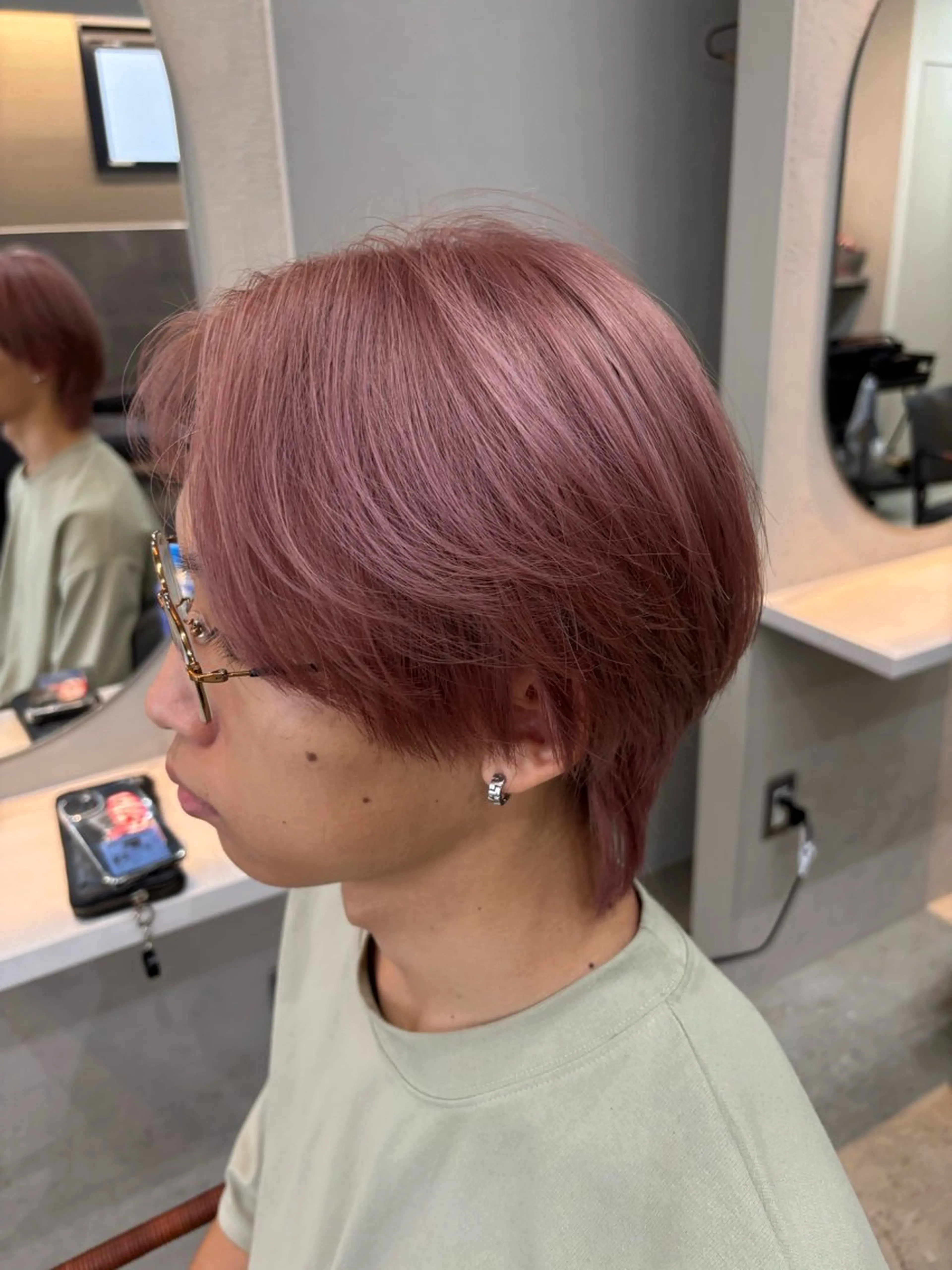 ショート カラー メンズ 渡 汐音のヘアスタイル
