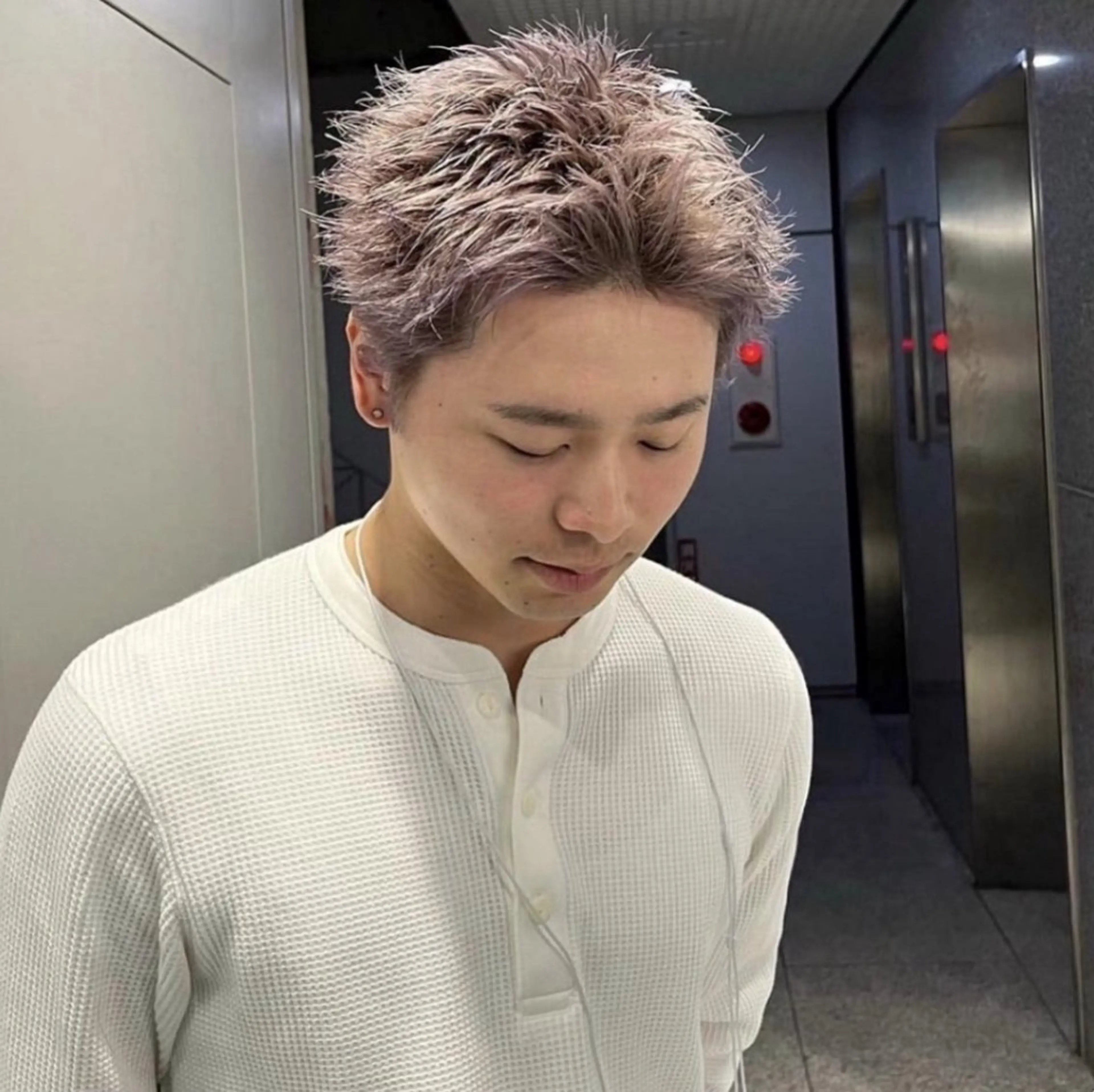 ショート カラー パーマ メンズ ブロンド パープルカラー カット ヘアカラー 🔥スパイキー 特化🔥菊水皐暉🔥のヘアスタイル