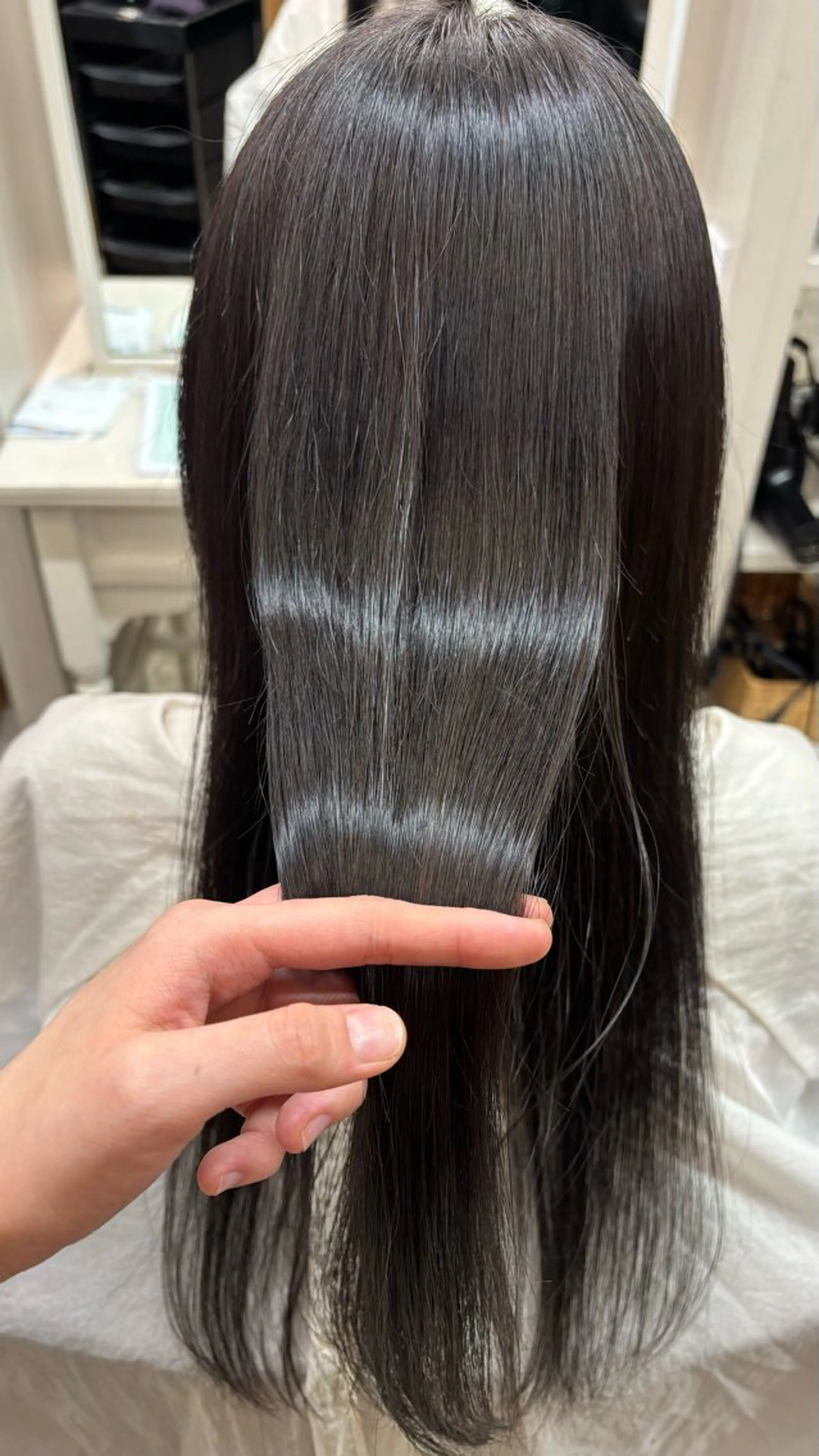 ロング カラー アッシュ 透明感カラー カット ヘアカラー Lilyemo/ マナミのヘアスタイル