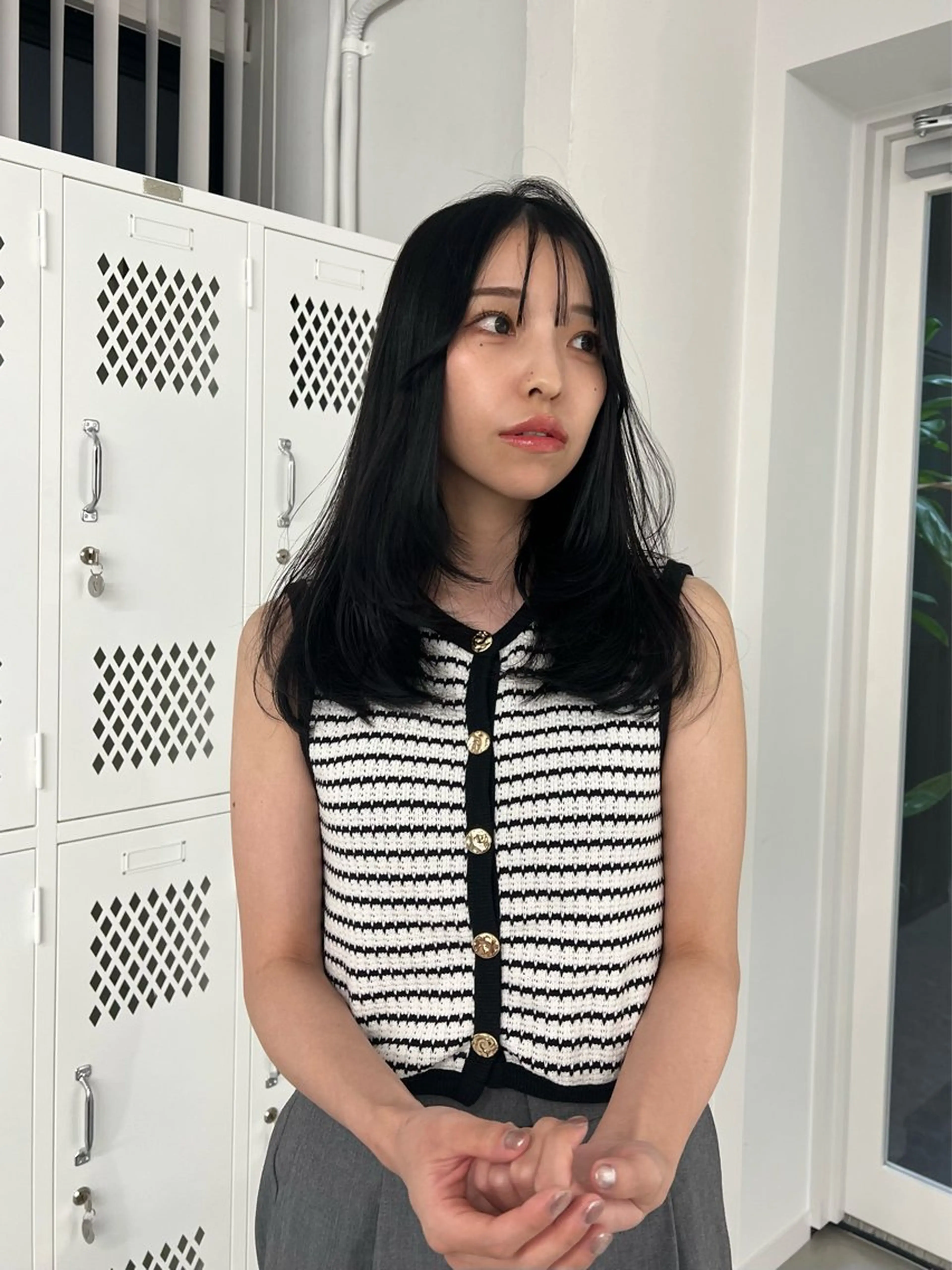 ミディアム レイヤーカット カット トリートメント VISION 巻幡野花のヘアスタイル