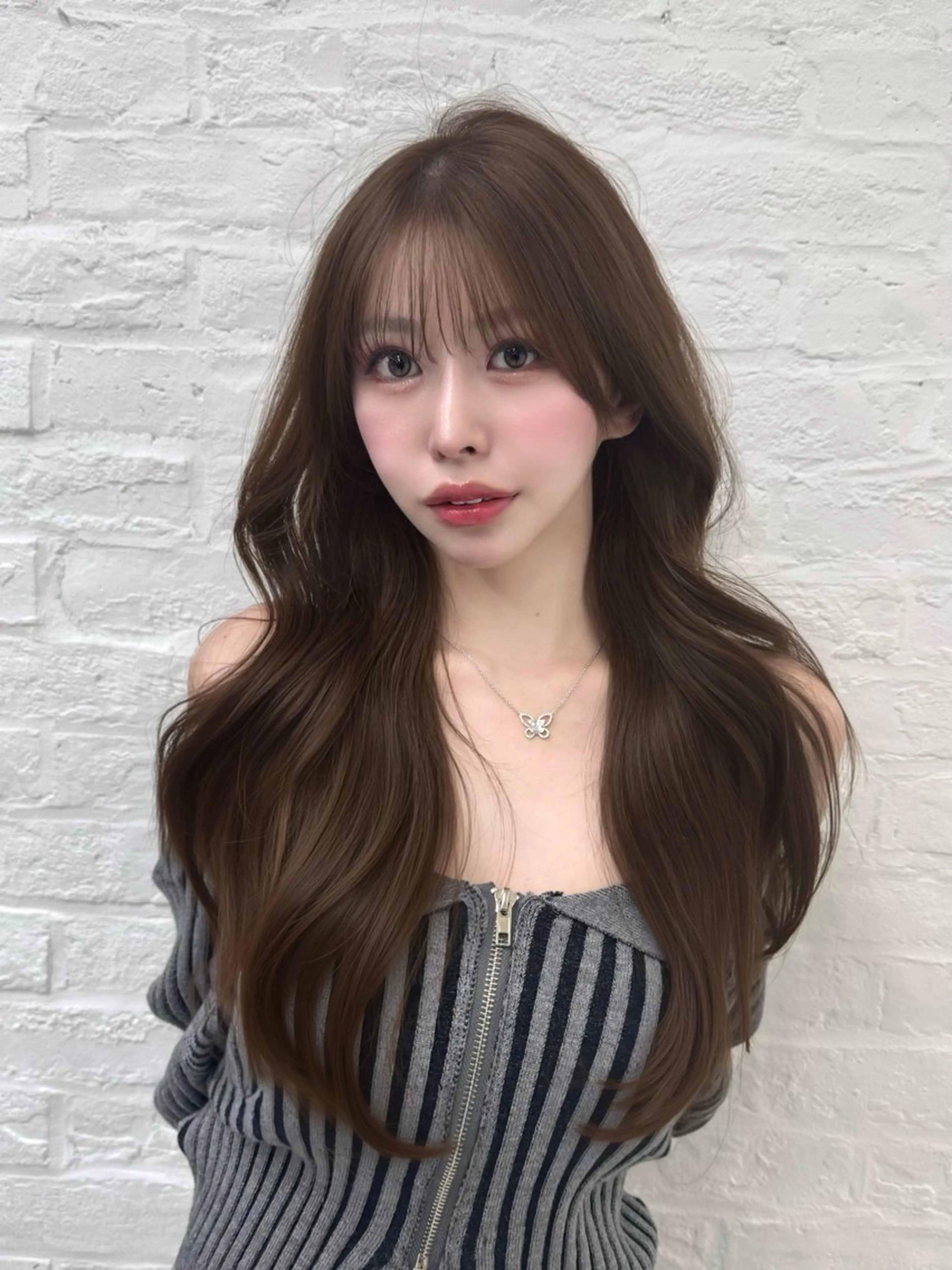 ロング カラー 顔周りカット 韓国風ヘア レイヤーカット おくれ毛 サイドバング カット ヘアカラー 高島大登/顔周り /レイヤーカットのヘアスタイル