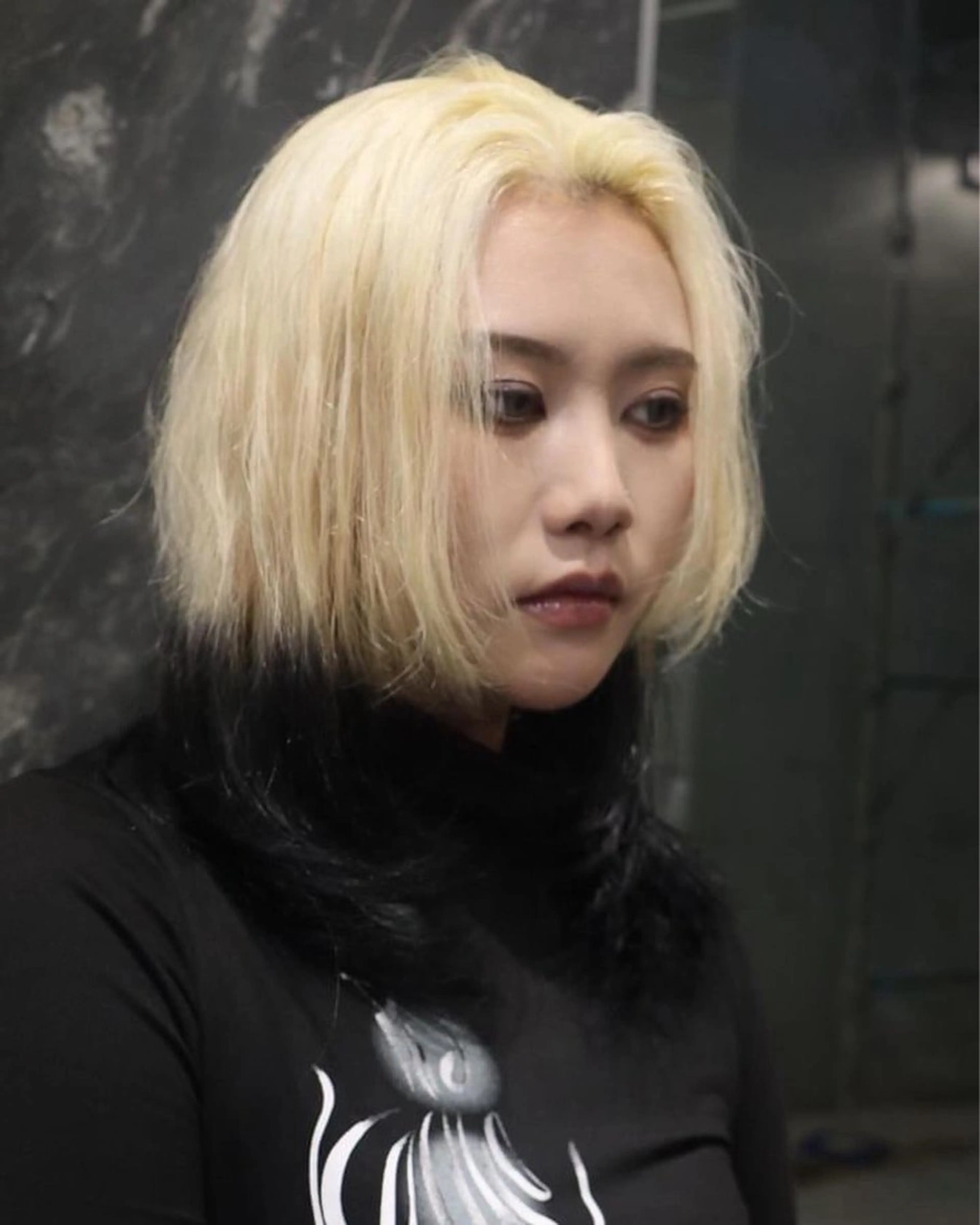 セミロング カラー レイヤーカット /ハイトーンchaoのヘアスタイル