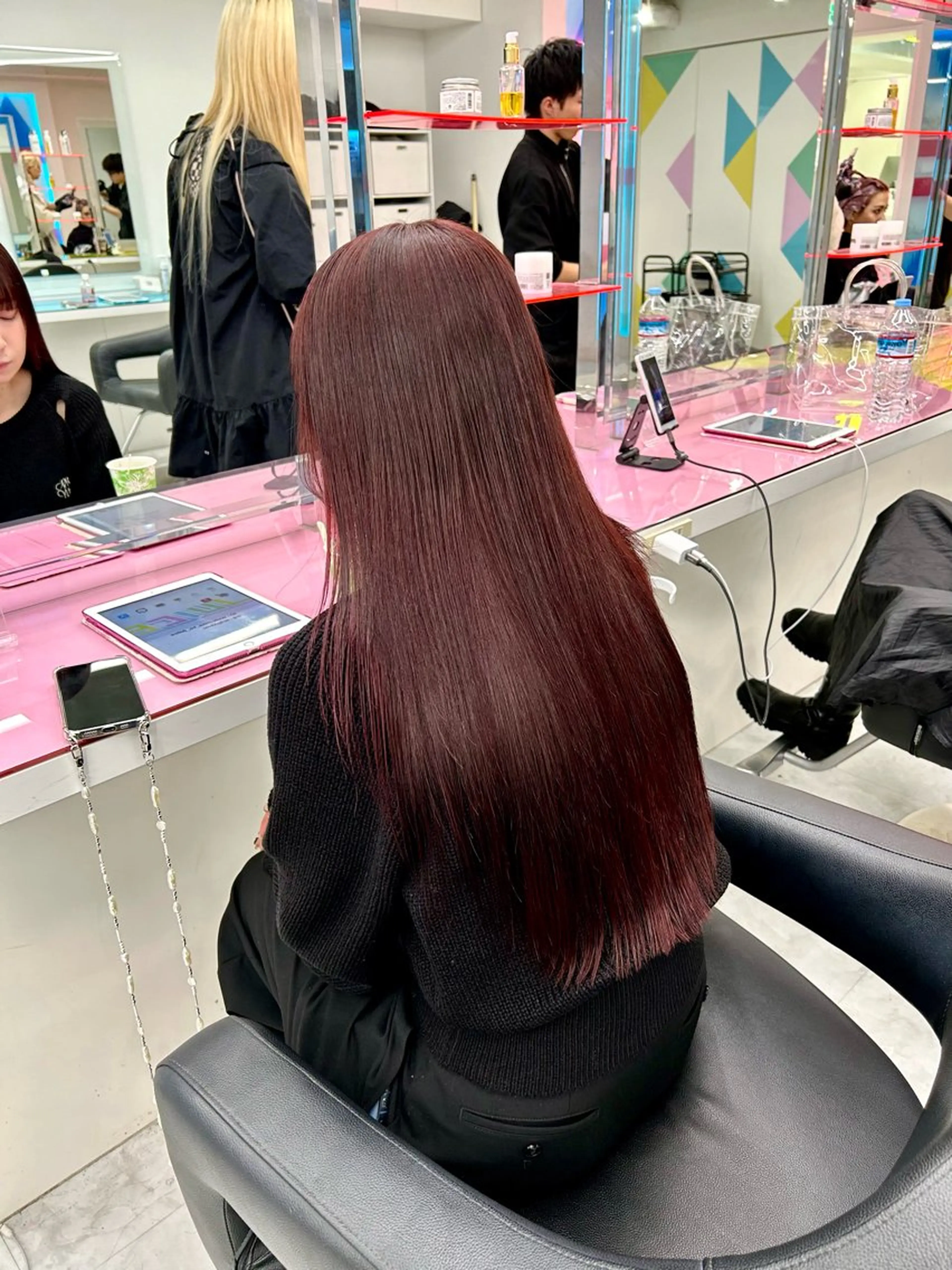 ロング カラー ヘアアレンジ ヘアカラー トリートメント トレンドモテカラー 🩷色落ちまで可愛くのヘアスタイル