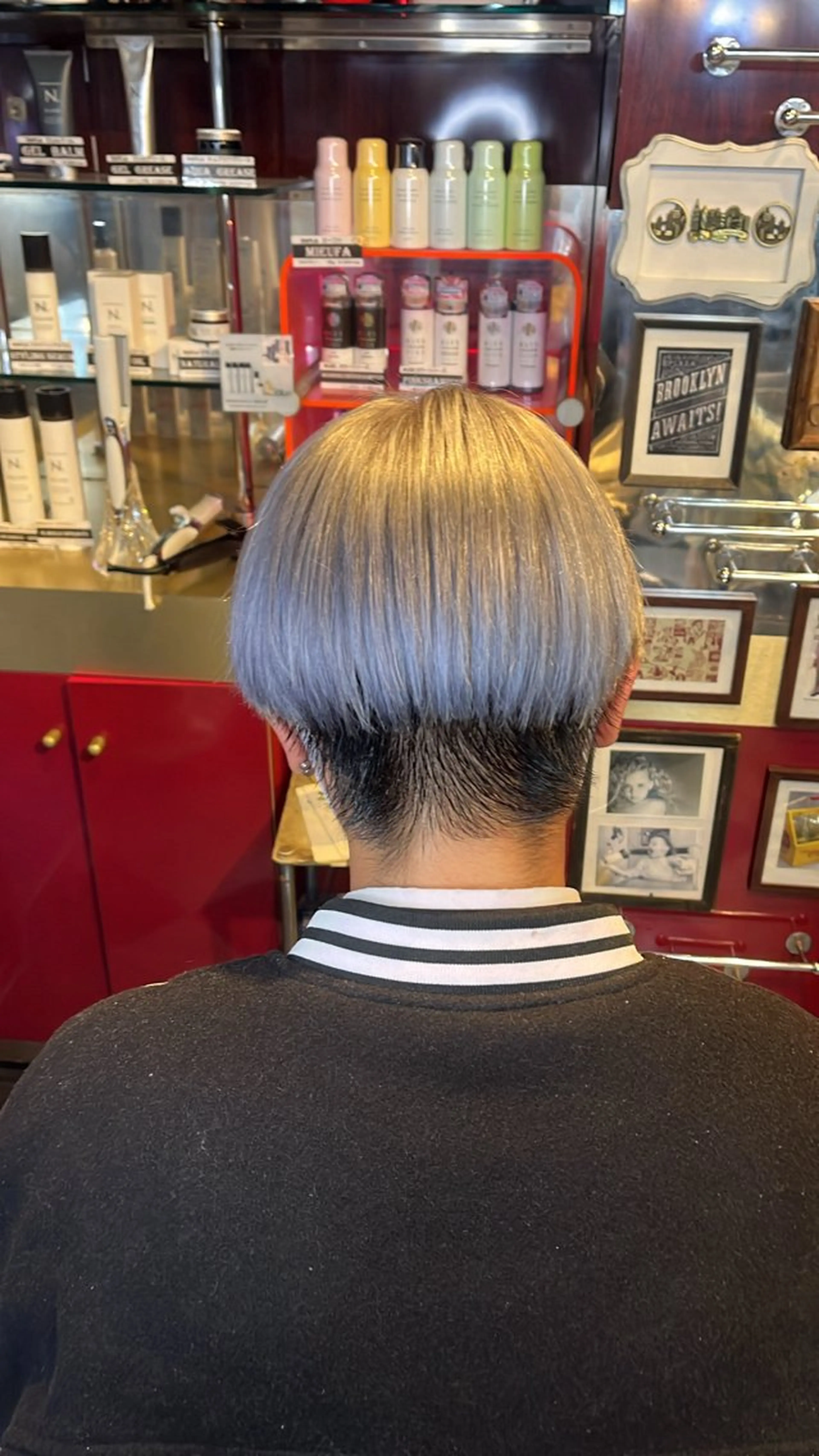 カラー メンズ メンズハイトーン ハイトーンカラー デザインカラー/ コーンロウのヘアスタイル
