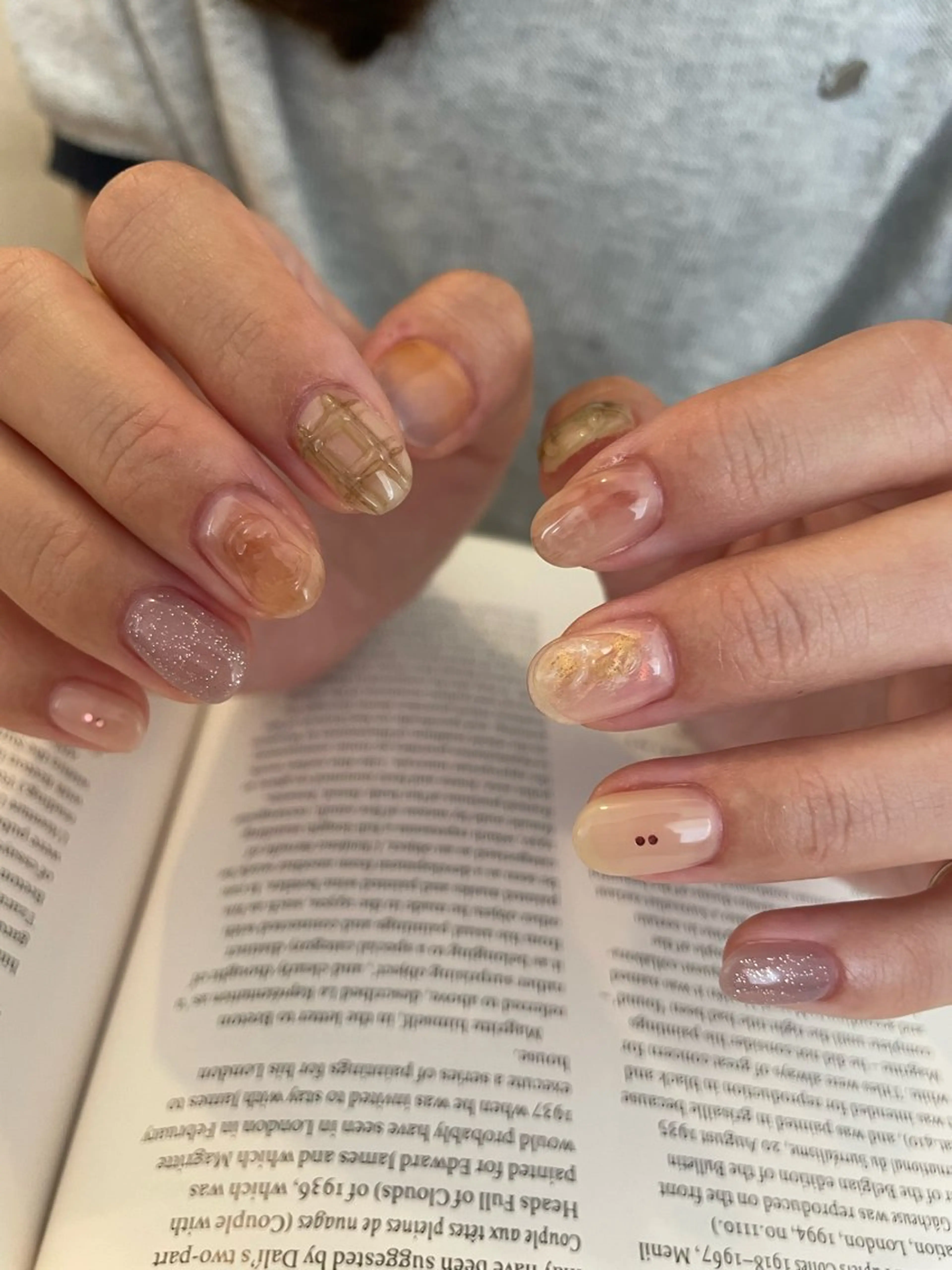 ネイル ハンドネイル roof nailのネイルデザイン