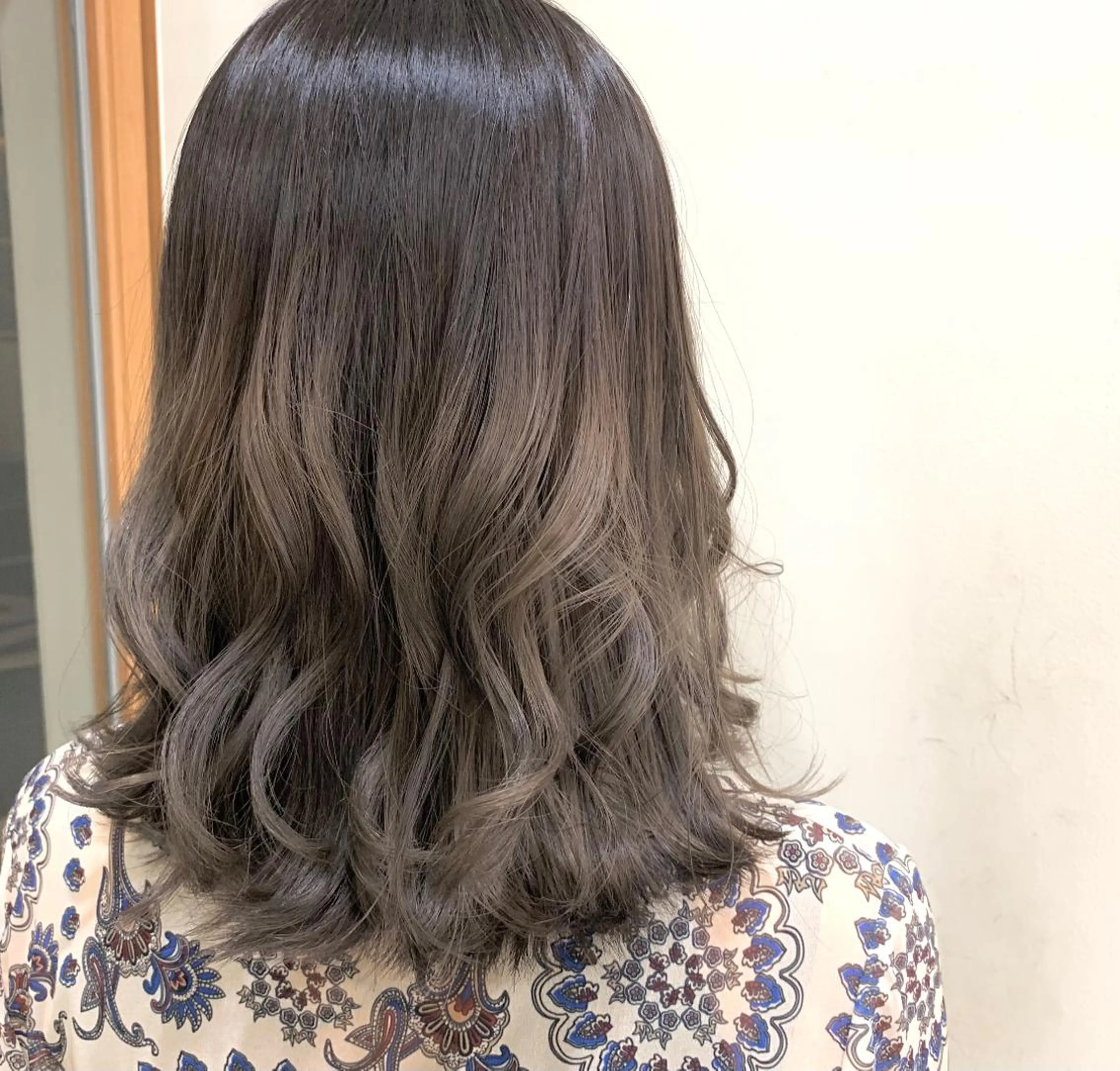 ミディアム カラー グラデーションカラー グレージュ シアーグレージュ カット ヘアカラー ボブ/美髪矯正 /佐藤　奈巳のヘアスタイル