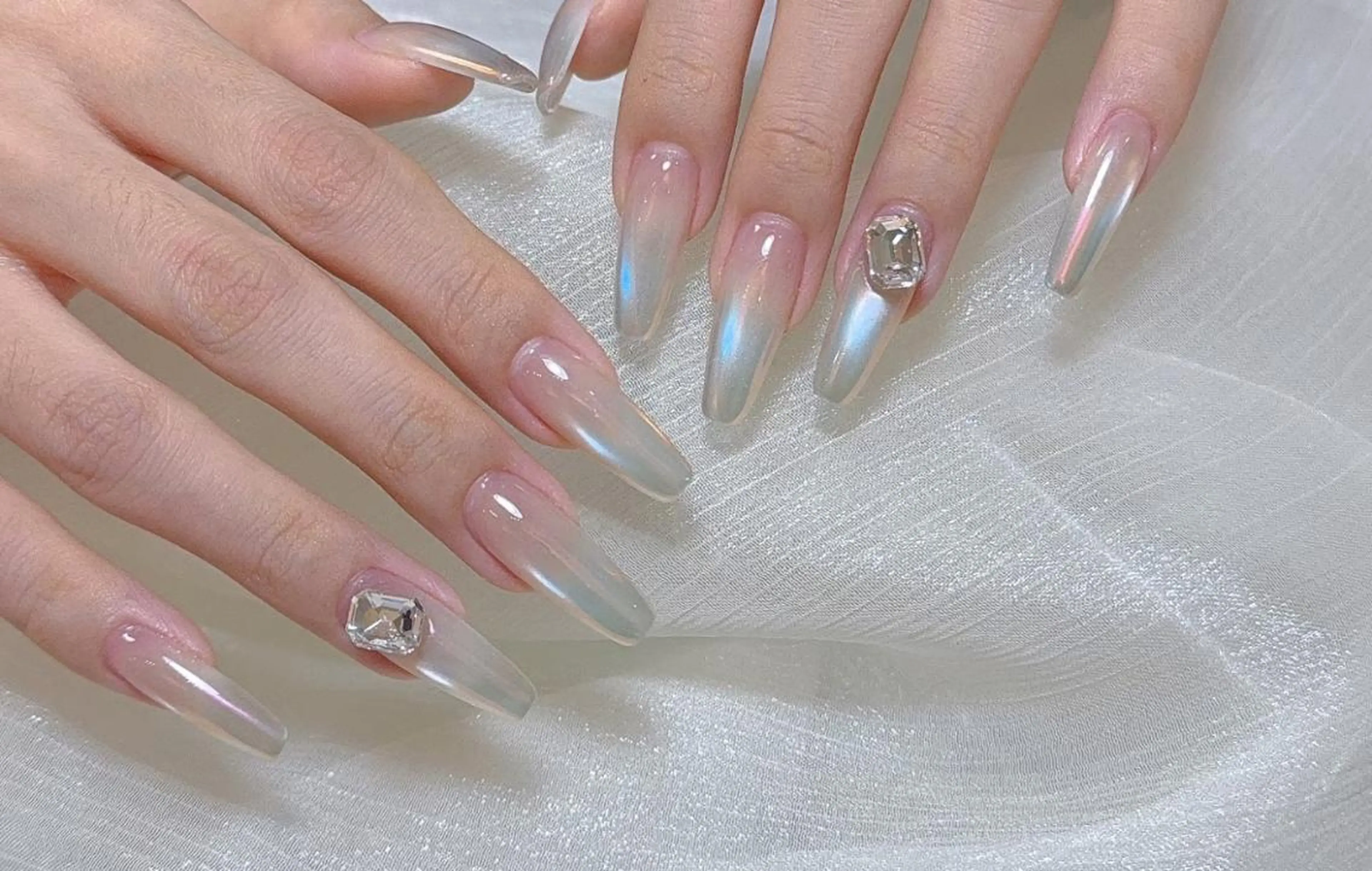 👑《チップジェル長さ出し》オローラ/ミラーワンカラーの写真