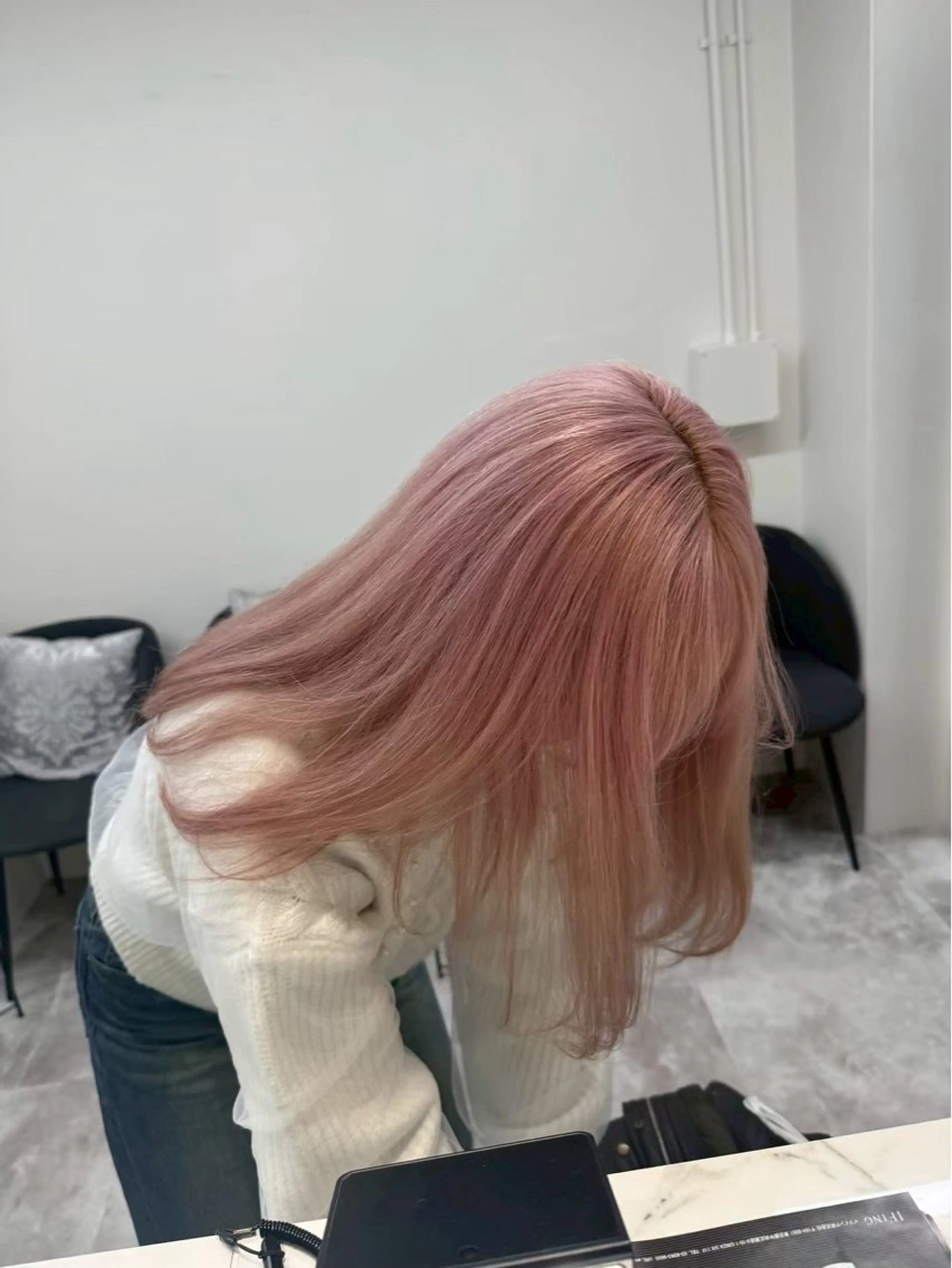 ロング カラー ベージュカラー ピンクカラー ピンクベージュ ヘアカラー トリートメント カナ 心斎橋/ハイトーンのヘアスタイル