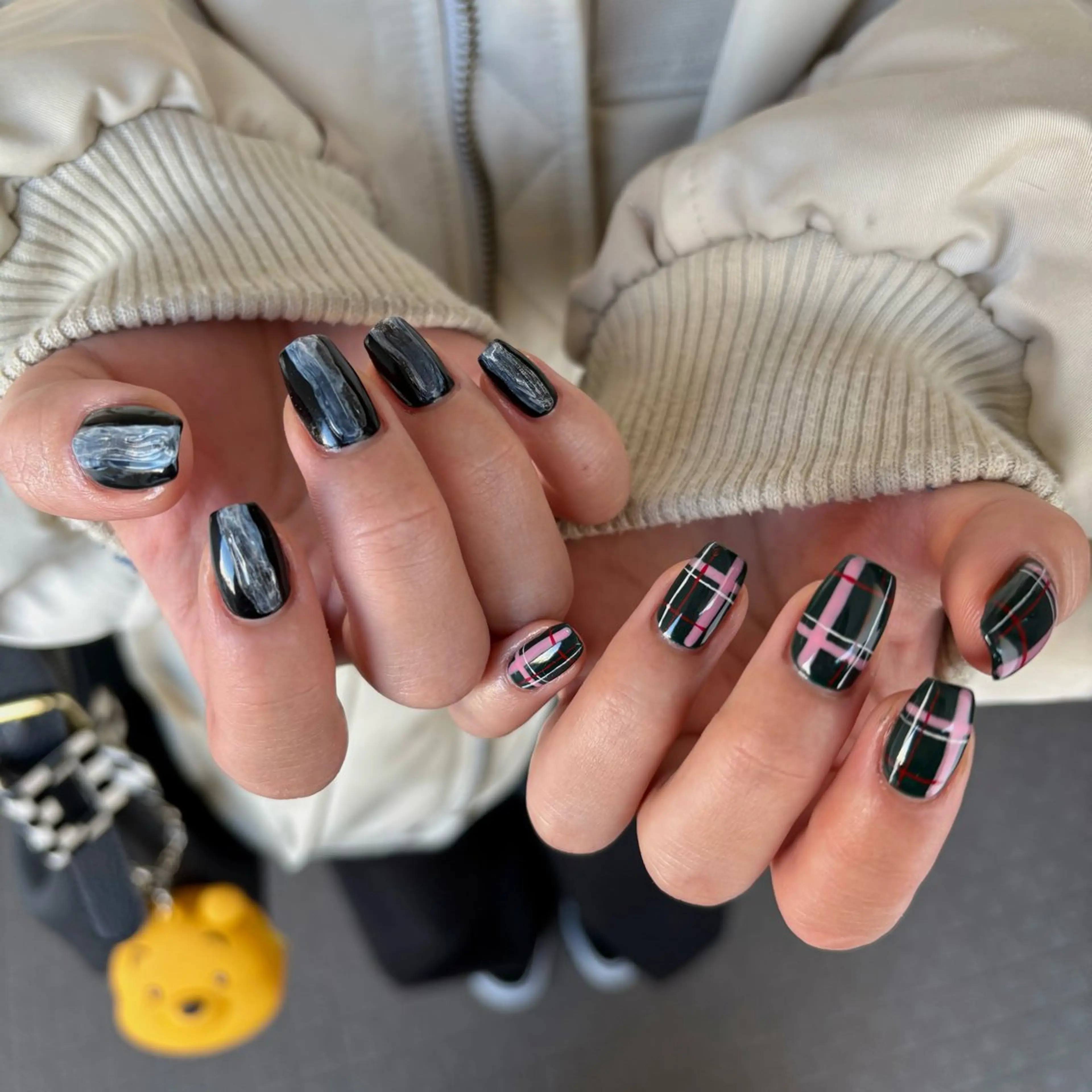 ネイル ハンドネイル カメレオン京橋🌻 草葉由佳のネイルデザイン