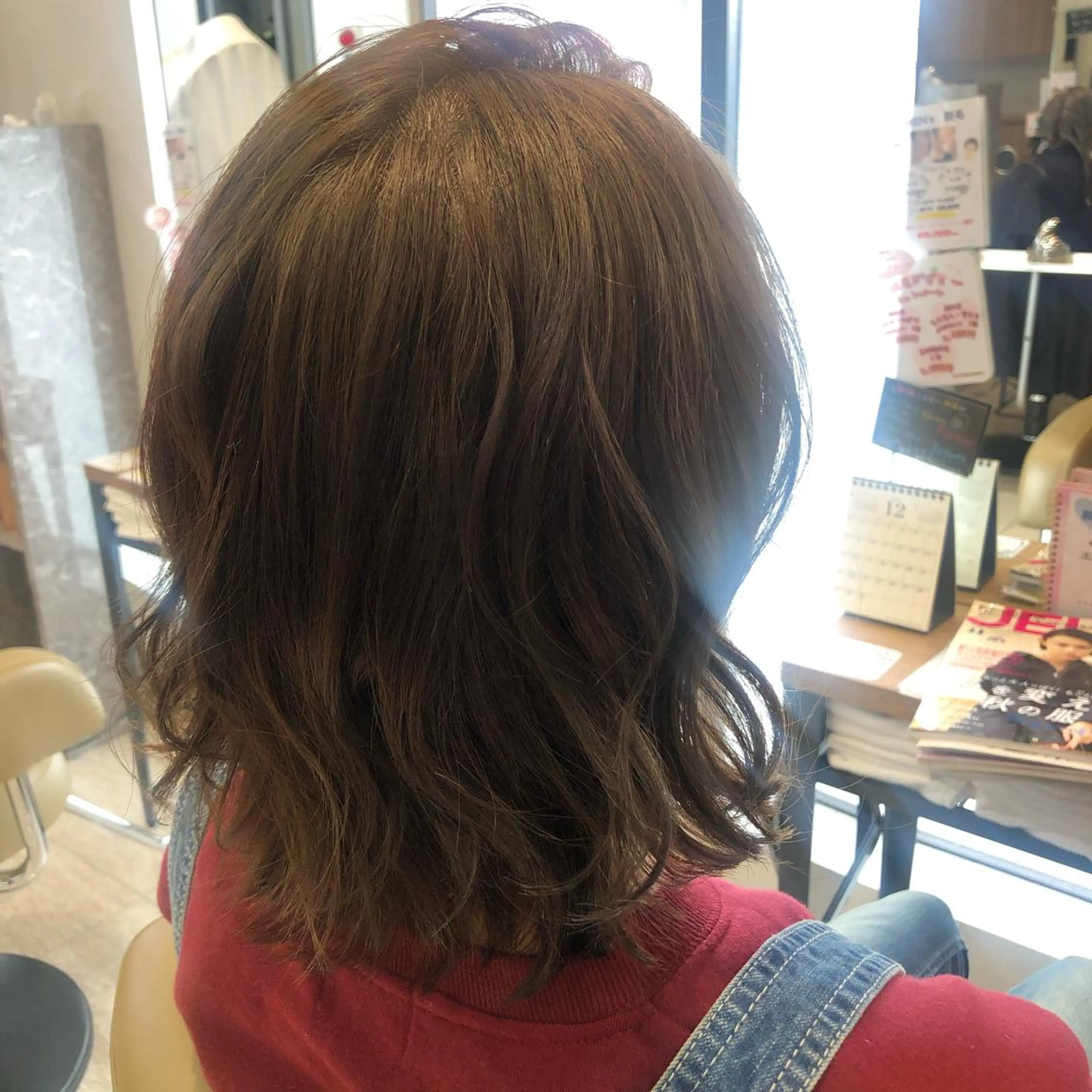 ミディアム カット ヘアカラー トリートメント 塚本 文奈のヘアスタイル