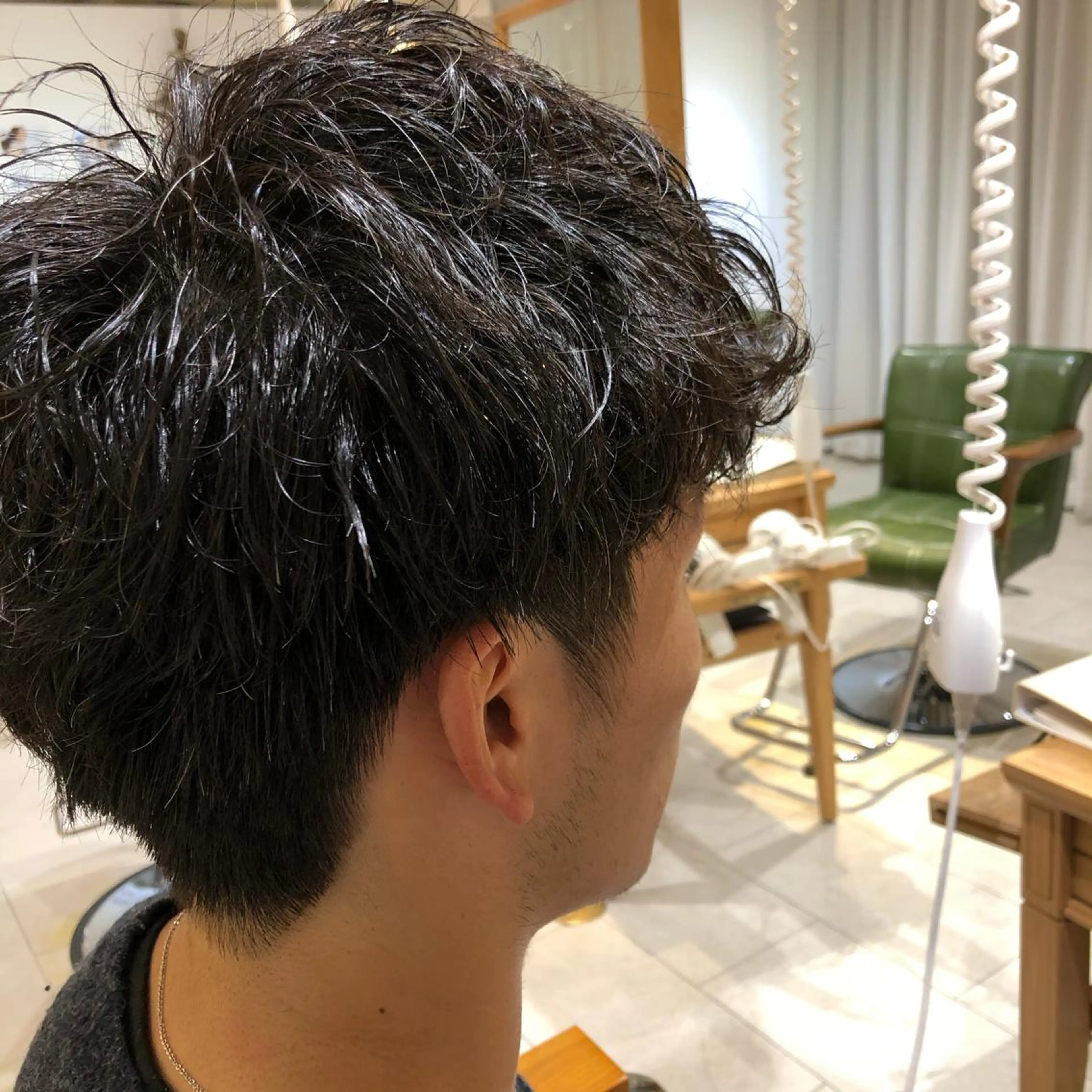 パーマ メンズ メンズパーマ メンズスパイラルパーマ スパイラルパーマ 過去一の柔髪ヘア 🌿IVYjoureのヘアスタイル