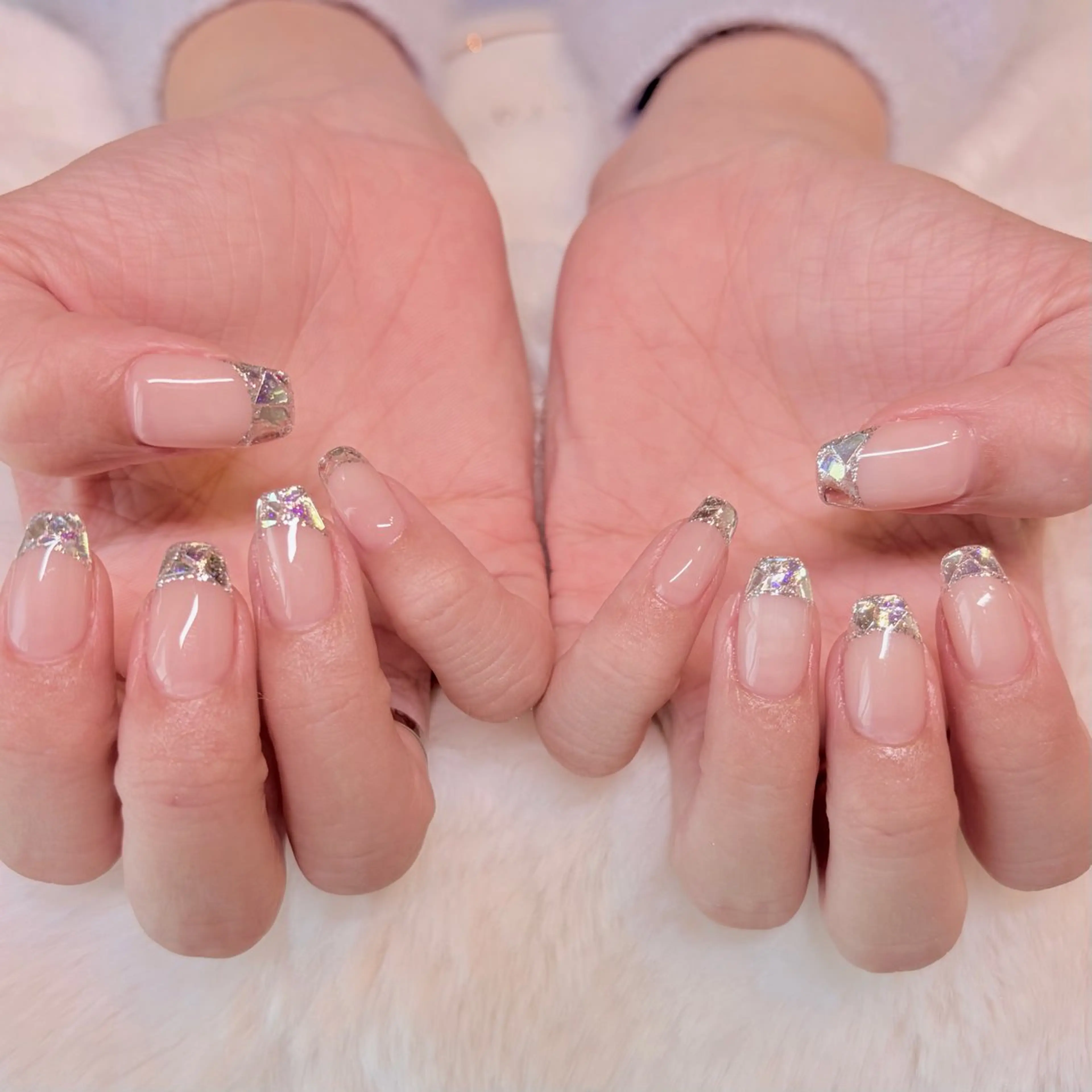 ネイル フレンチネイル ガラスフレンチ ハンドネイル nail salon e'mu💐のネイルデザイン