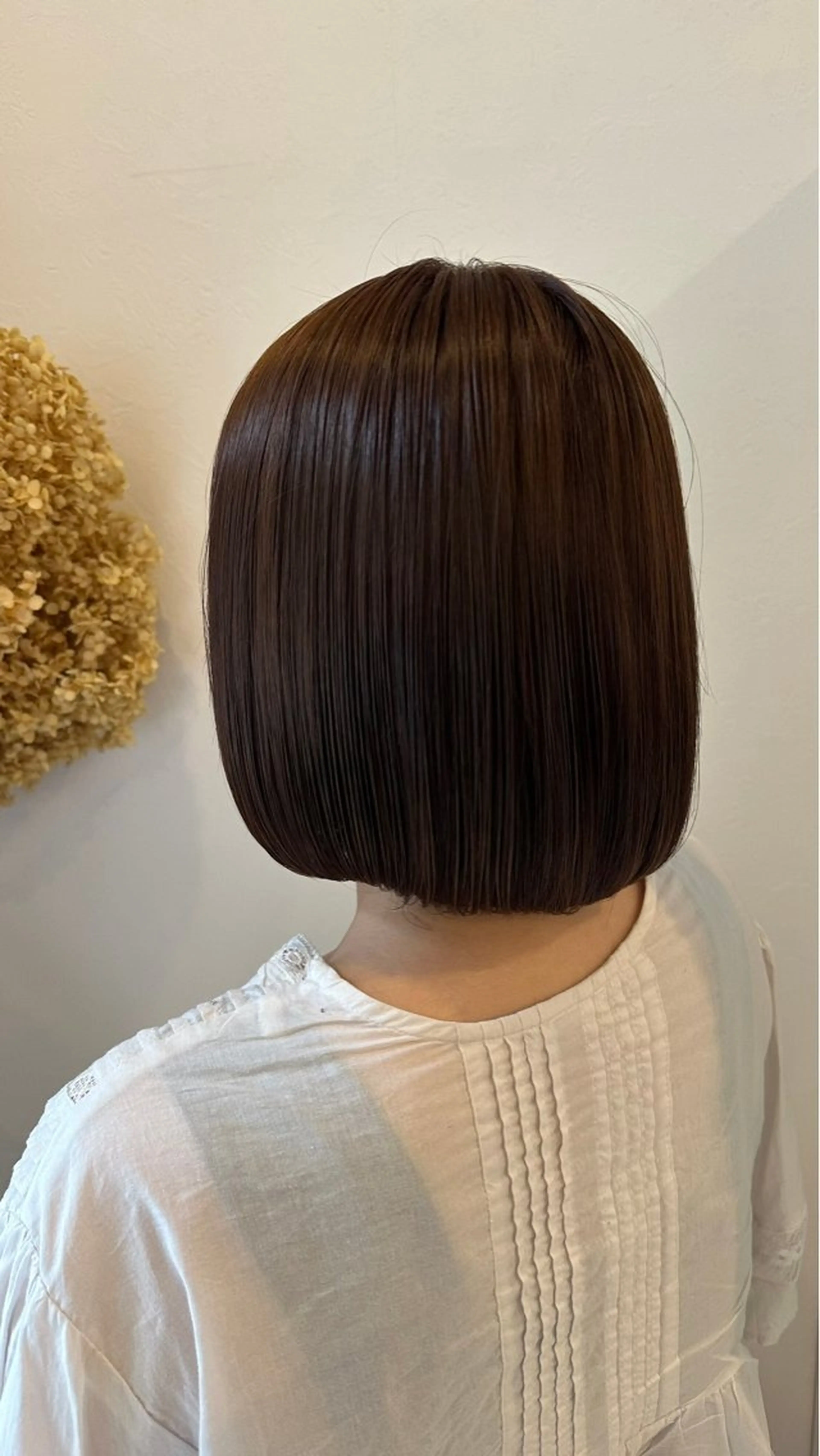 ショート カラー 伊藤 梨緒のヘアスタイル