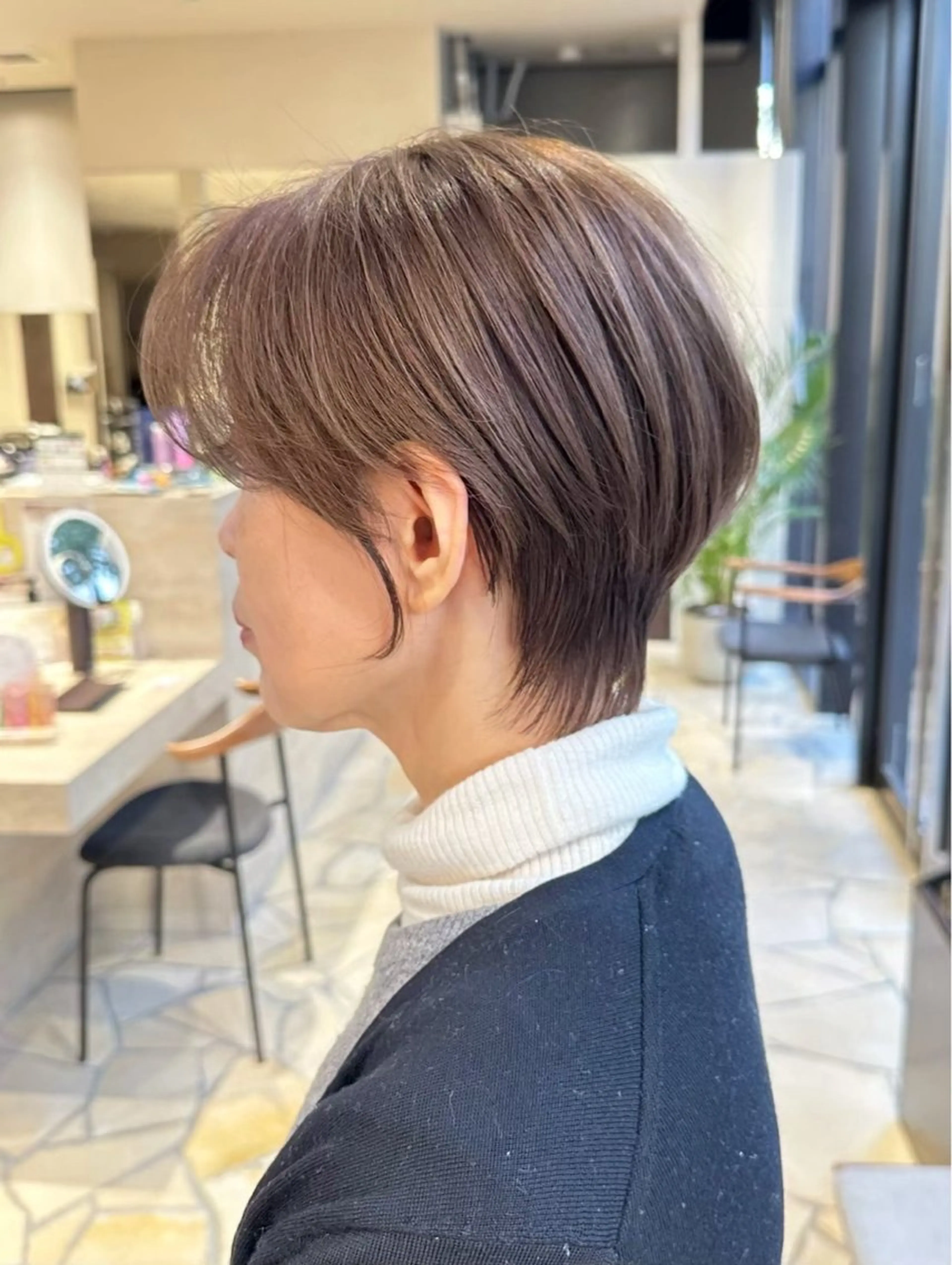 ショート カラー 隈部 翼のヘアスタイル