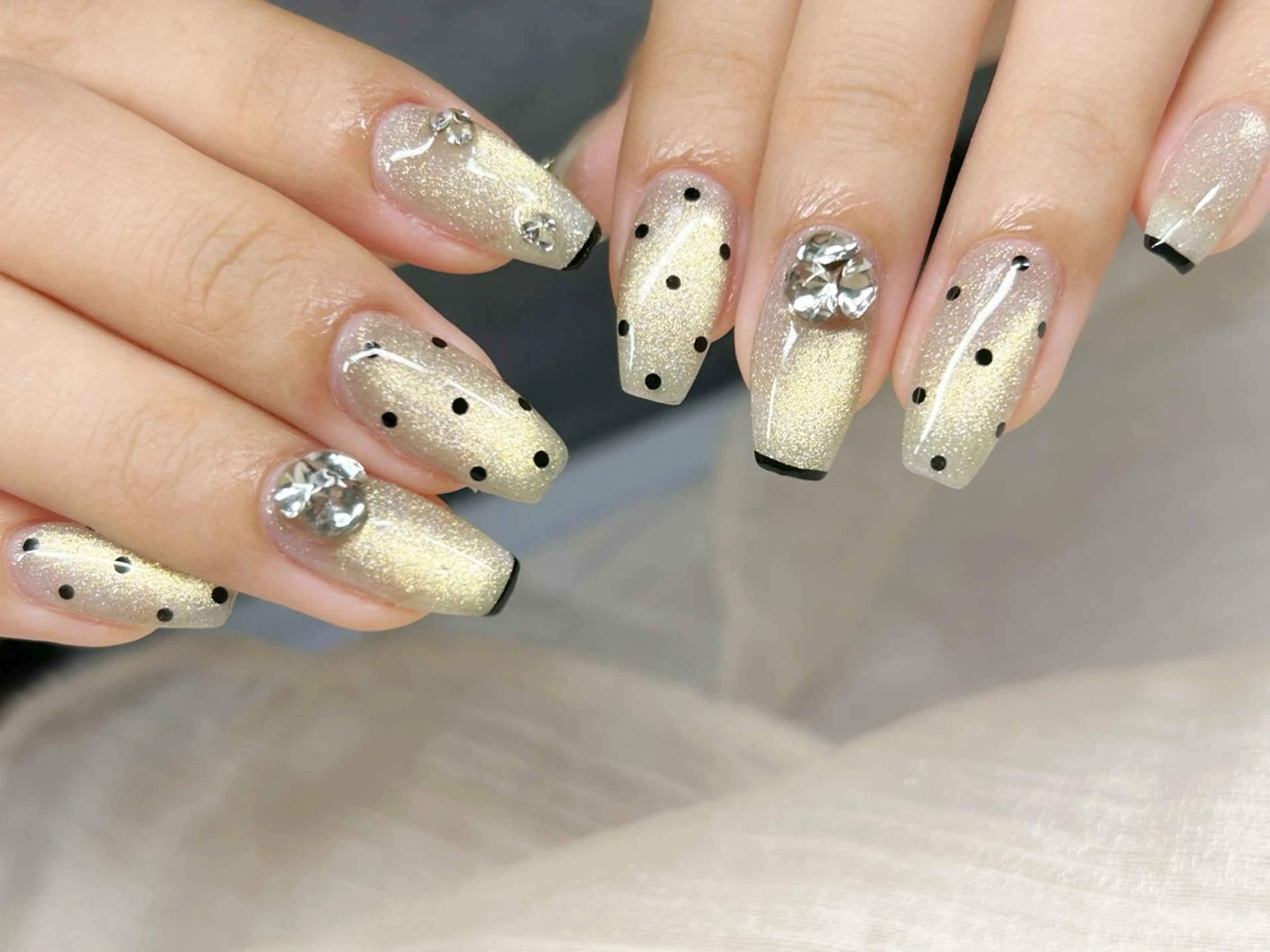 ネイル アートネイル チークネイル 成人式 入学式 長さ出し ハンドネイル Lino Nailのネイルデザイン