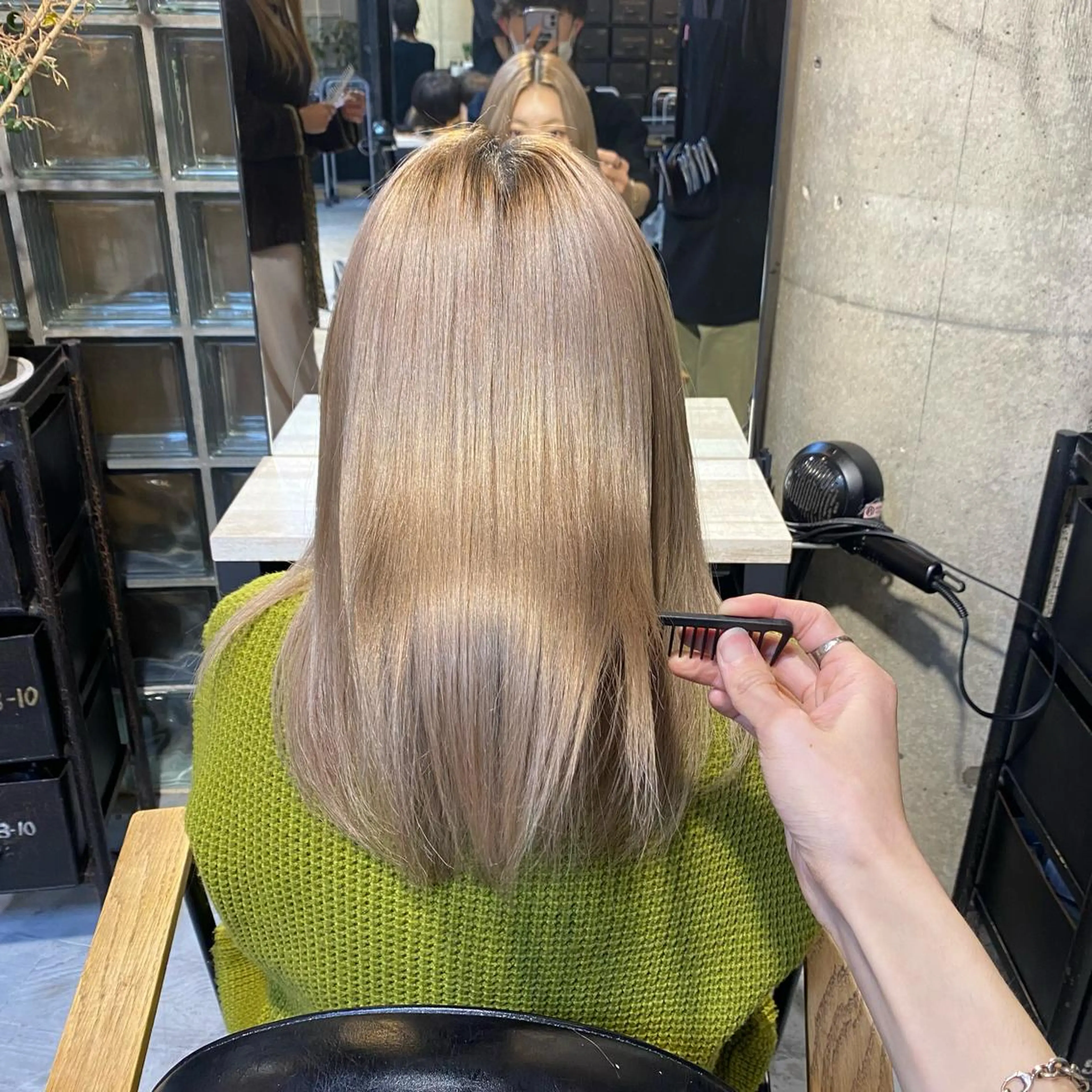 ミディアム KON.所属・山田 蓮のヘアスタイル