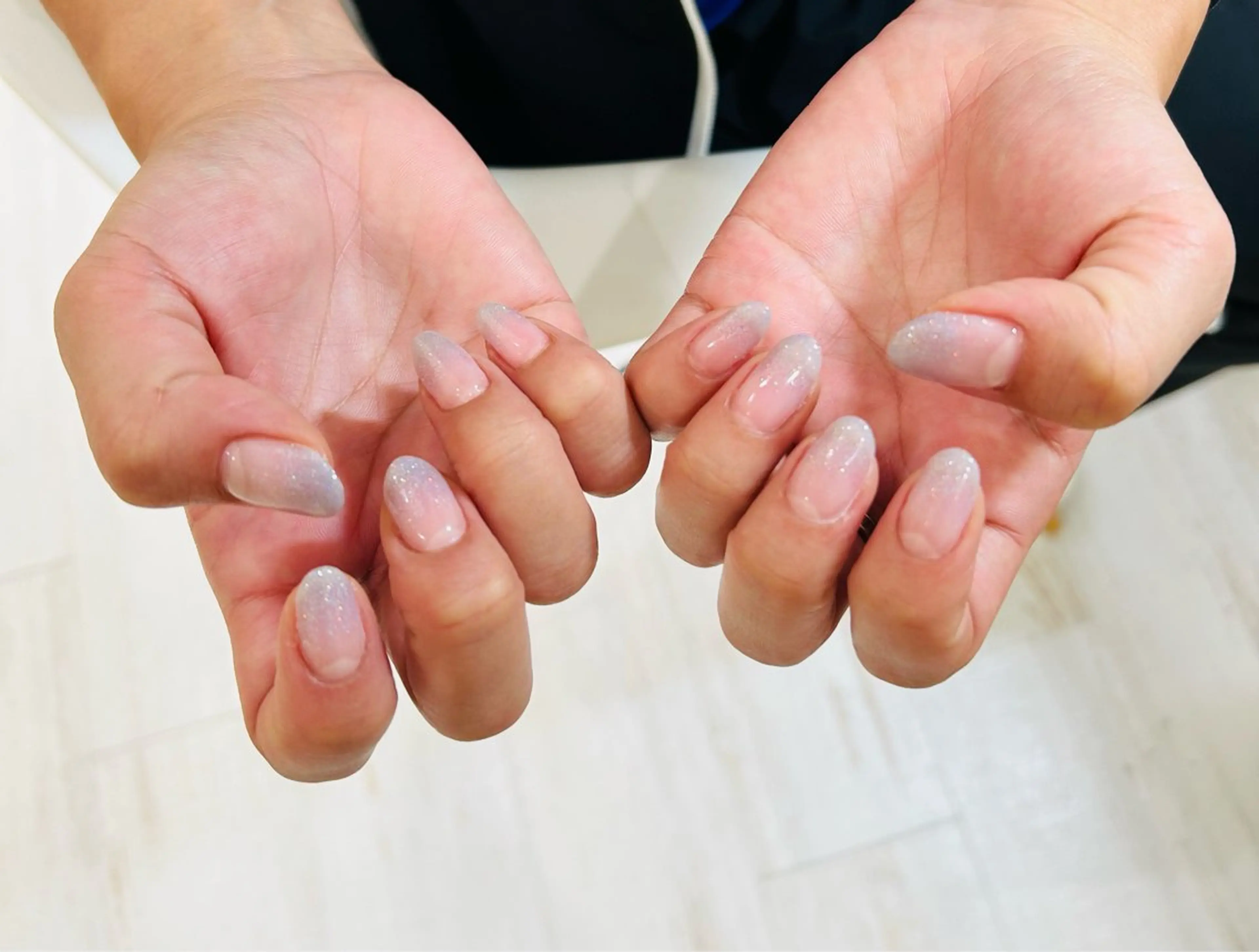 ネイル フラッシュネイル フットネイル フレンチネイル ラメ(グリッター) ラメグラデーション H3(エイチスリー)所属・H3 hitoのネイルデザイン