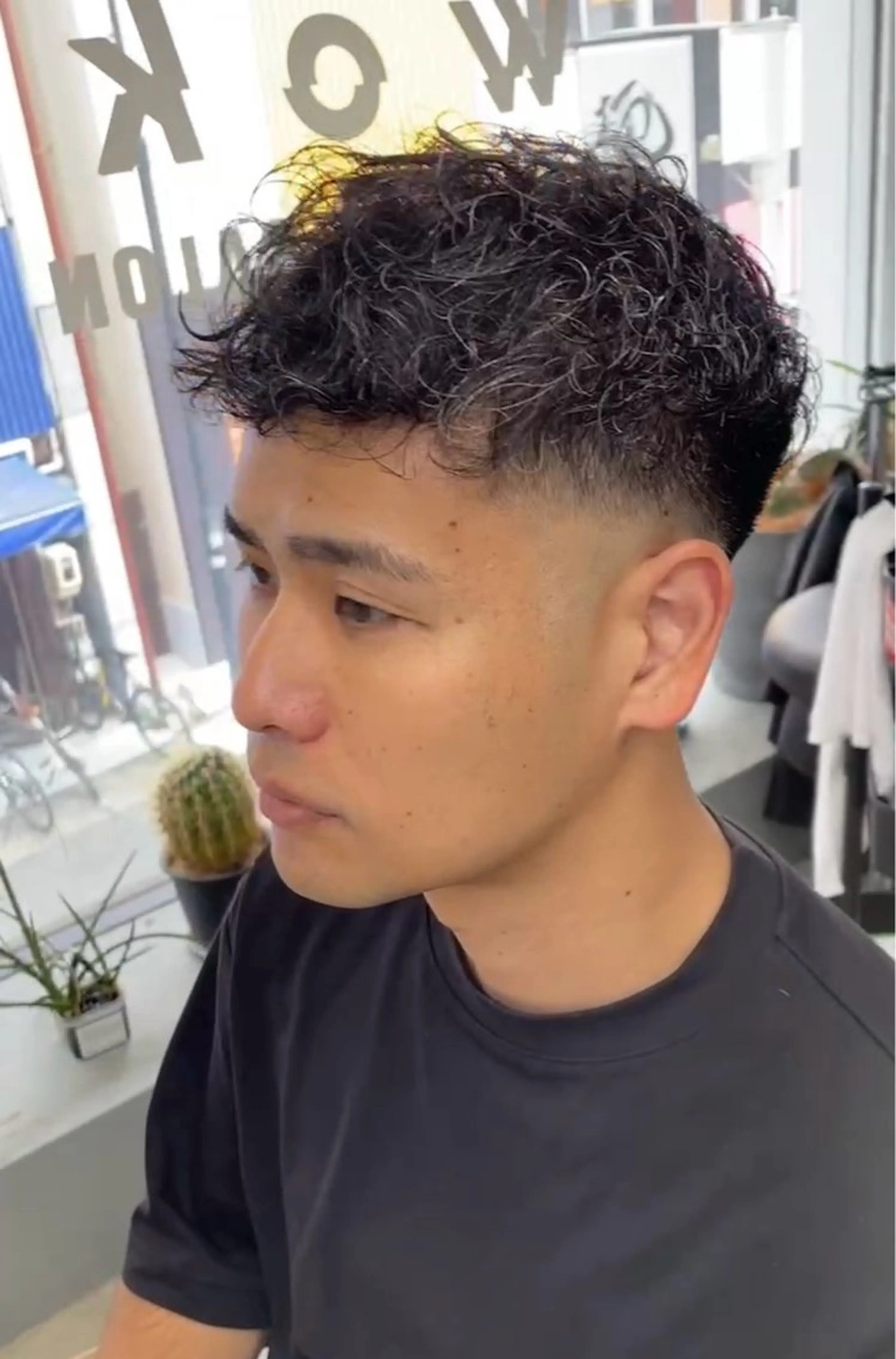ショート パーマ メンズ カット パーマ メンズ専門サロン wokeのヘアスタイル