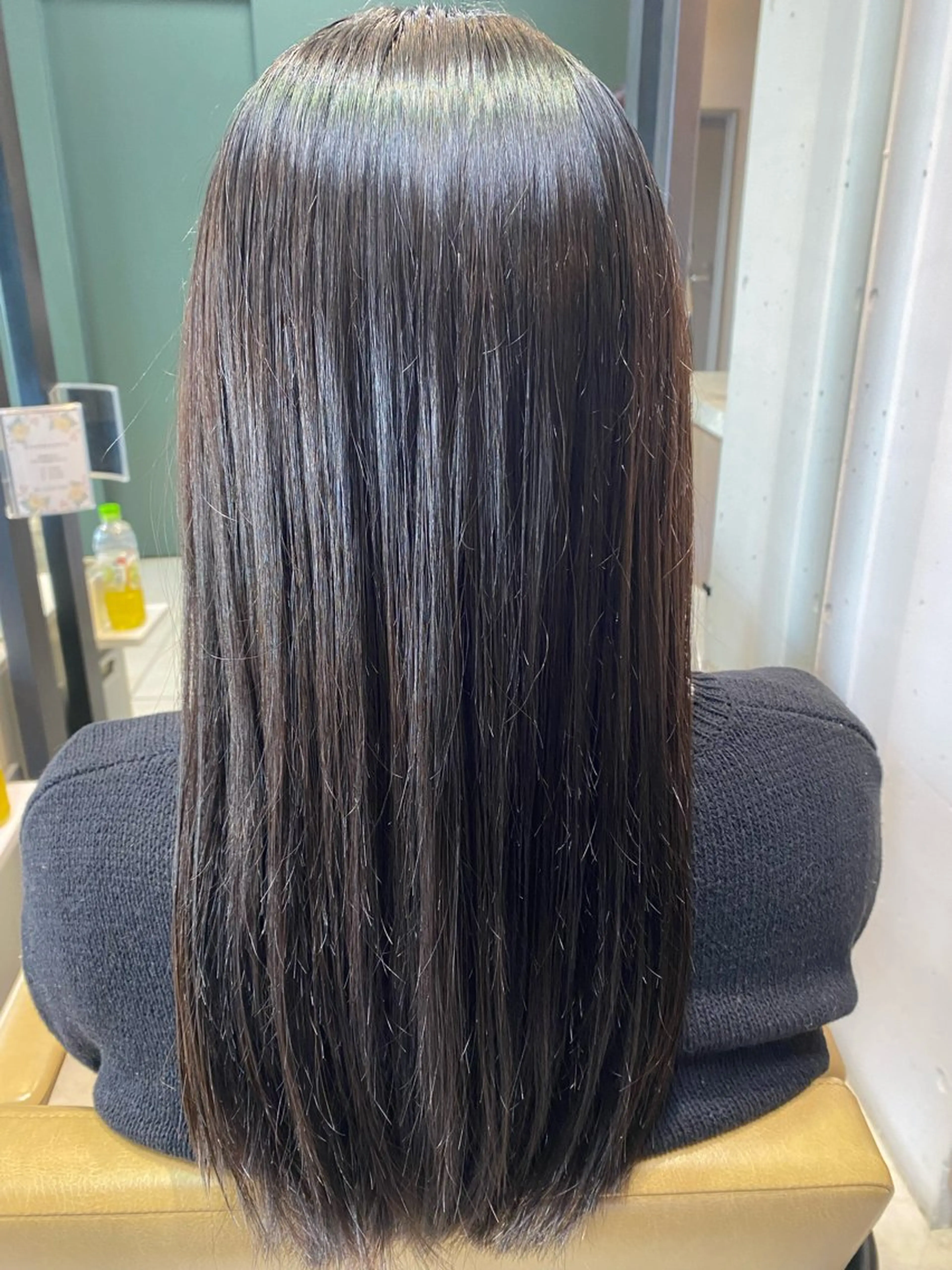 セミロング カラー 黒髪 PREVIA銀座渡辺 真矢のヘアスタイル
