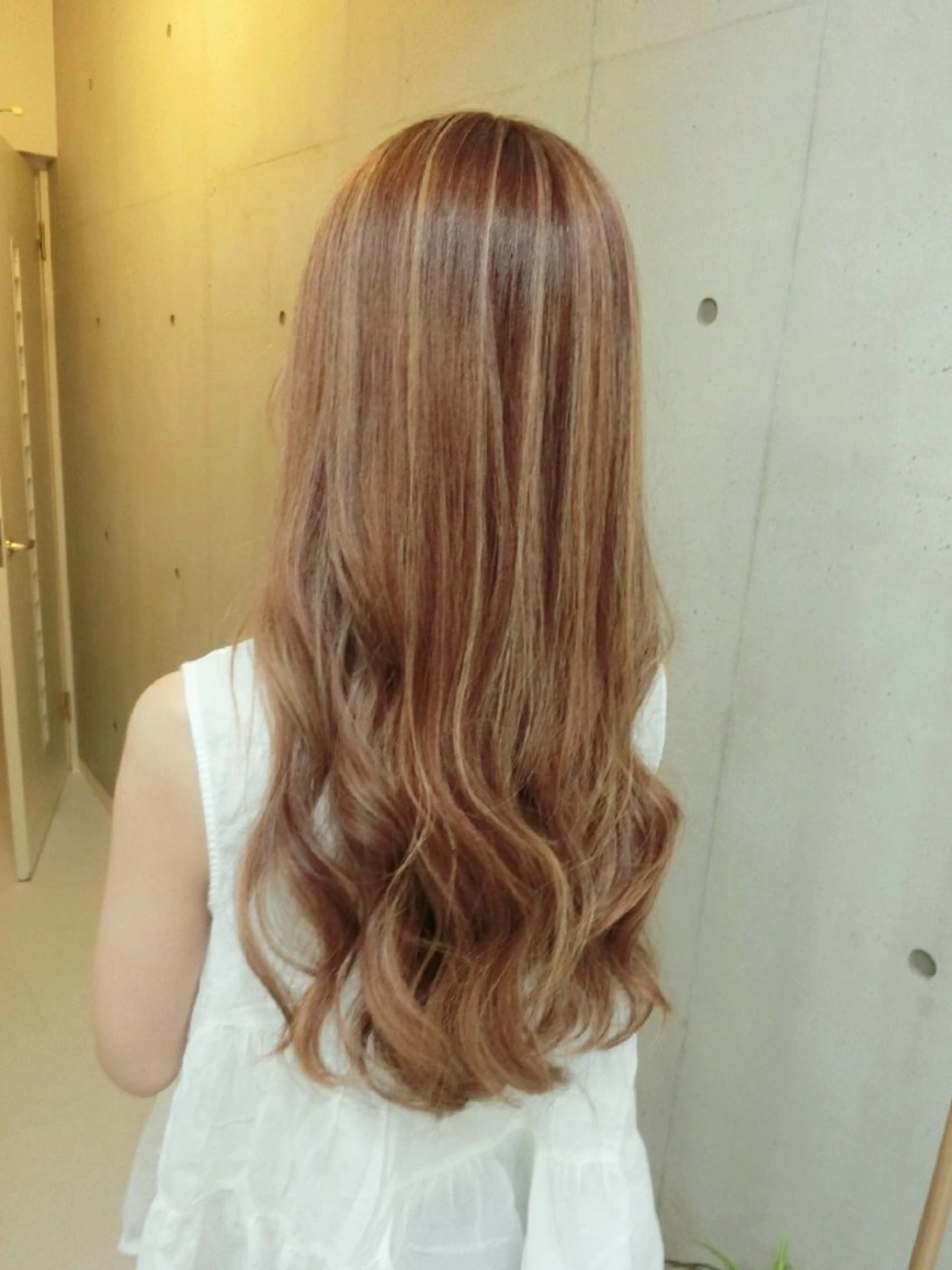 カラー ロング ma cherie 三浦直美のヘアスタイル