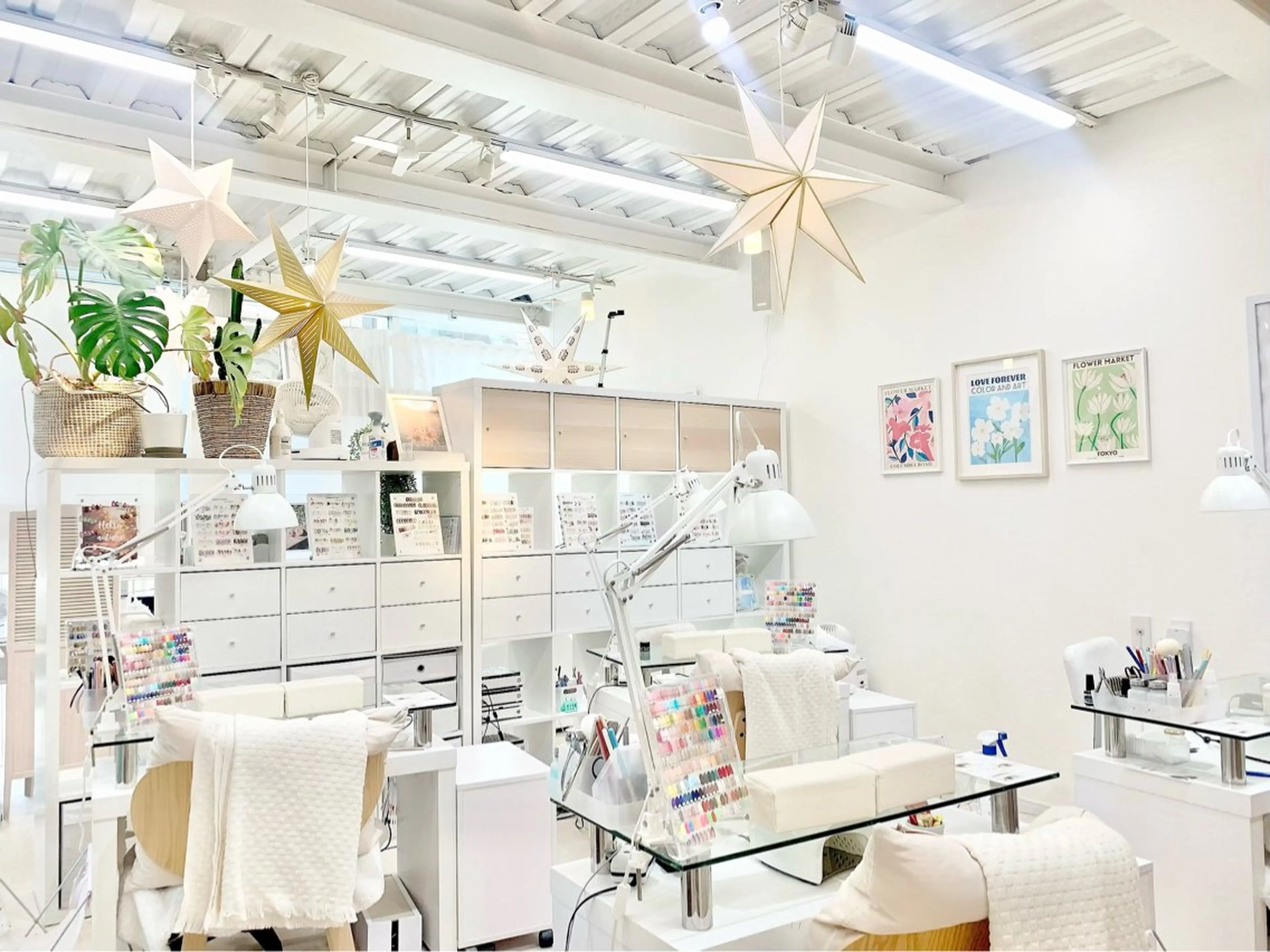 マツエク・マツパ ケラチンラッシュリフト ブラウンラッシュ カラーマツエク Jカール ナチュラル マツパ BellFlower Aki（眉・まつげ）のマツエク・マツパデザイン