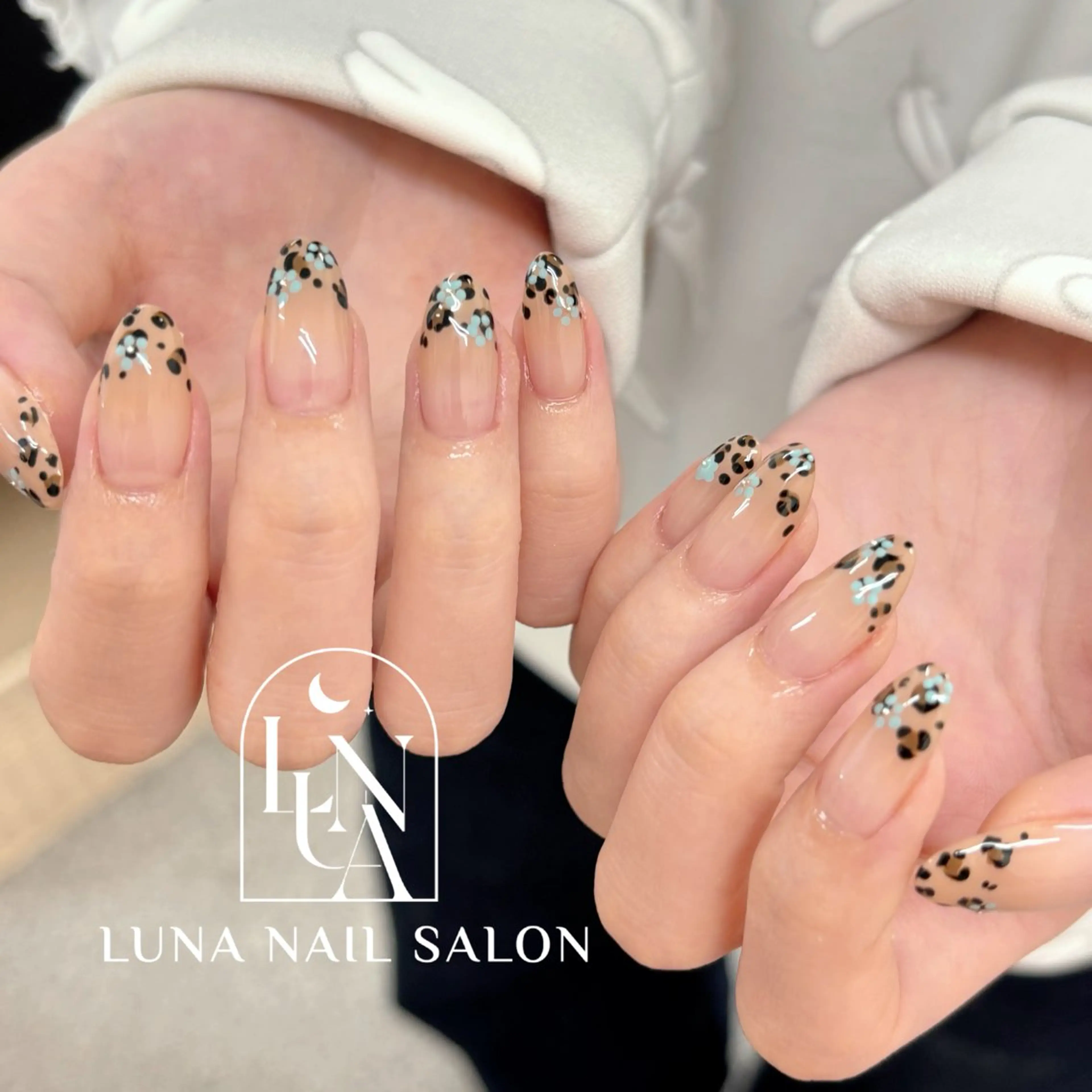 ネイル アートネイル フレンチネイル ジェルネイル ガラスフレンチ 韓国ネイル ハンドネイル LUNA nailsalon2のネイルデザイン