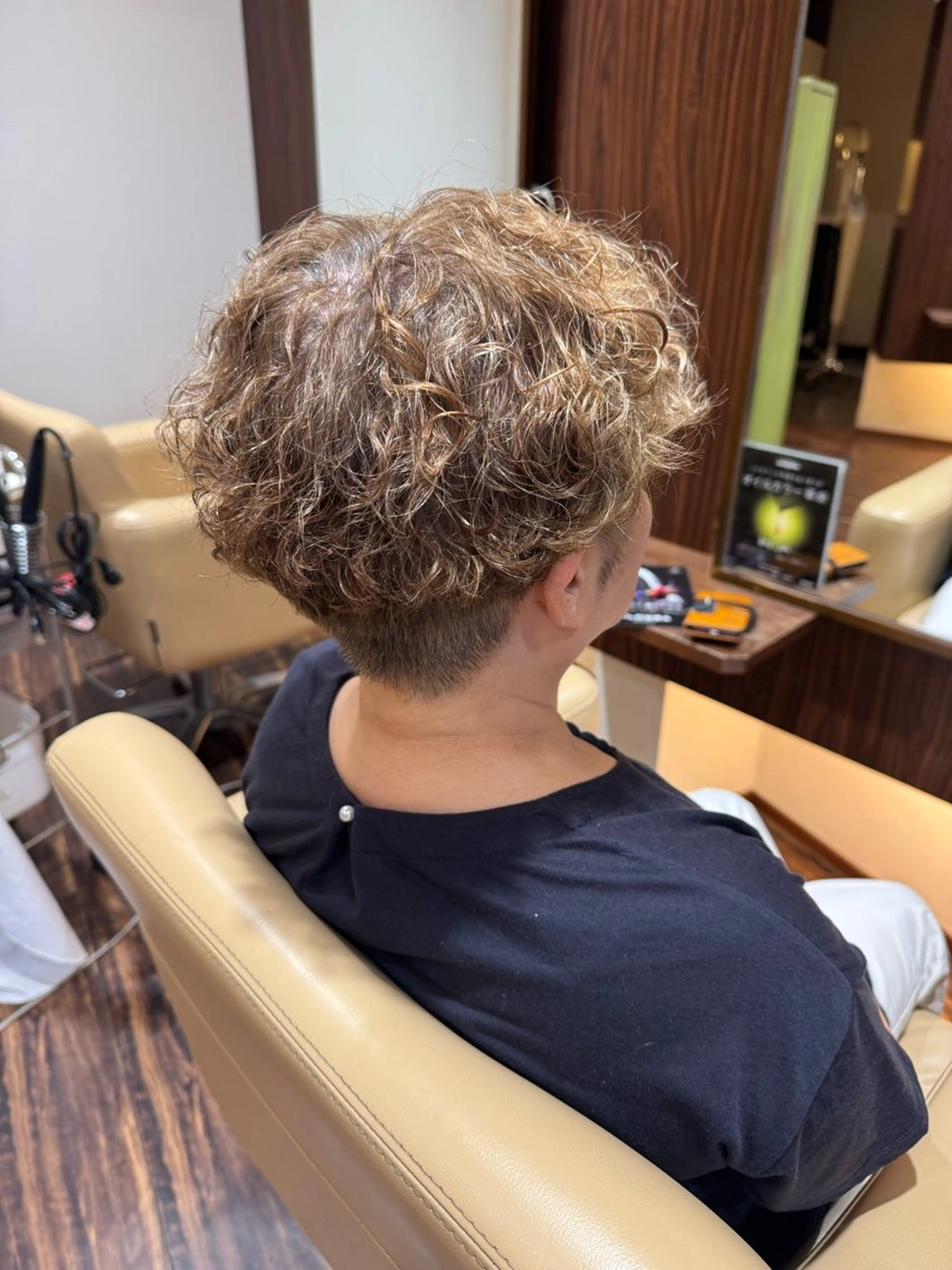 ショート パーマ 金子 珠梨のヘアスタイル