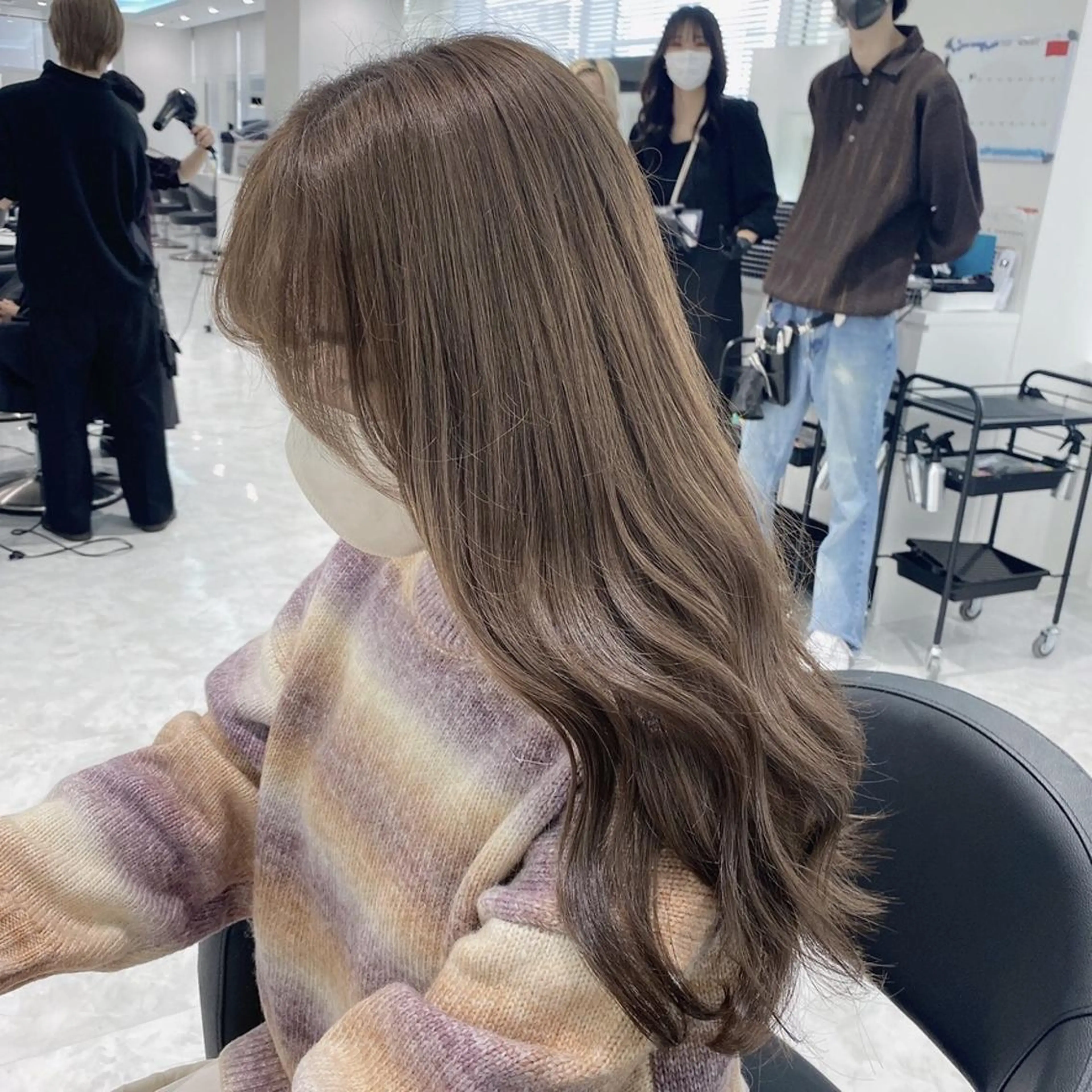 カラー 🍀暗め透け感🍀 赤み消しカラー🍀のヘアスタイル