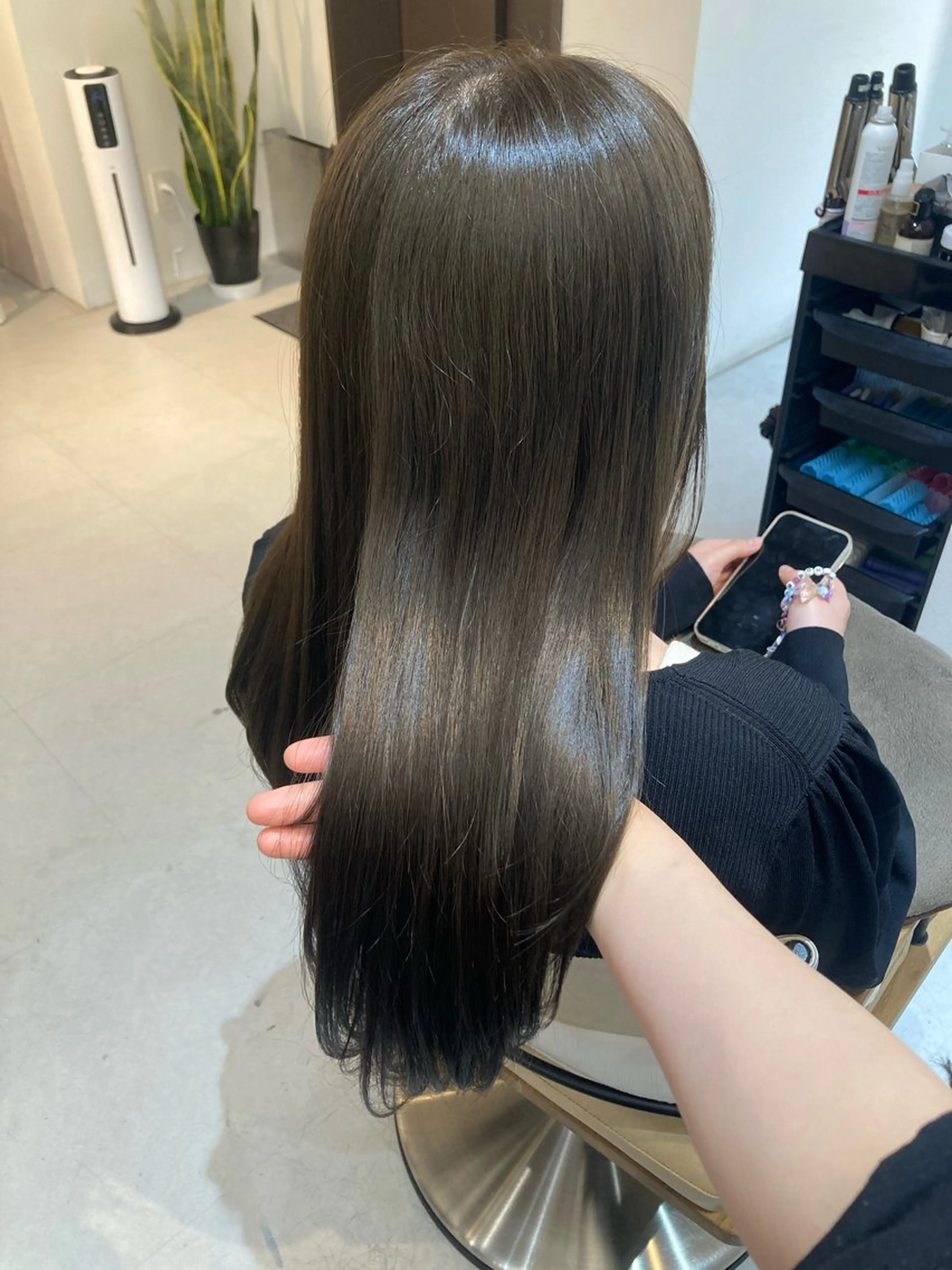 ロング カット ヘアカラー トリートメント ✨色持ちの良い艶 カラー✨蟹江真世のヘアスタイル