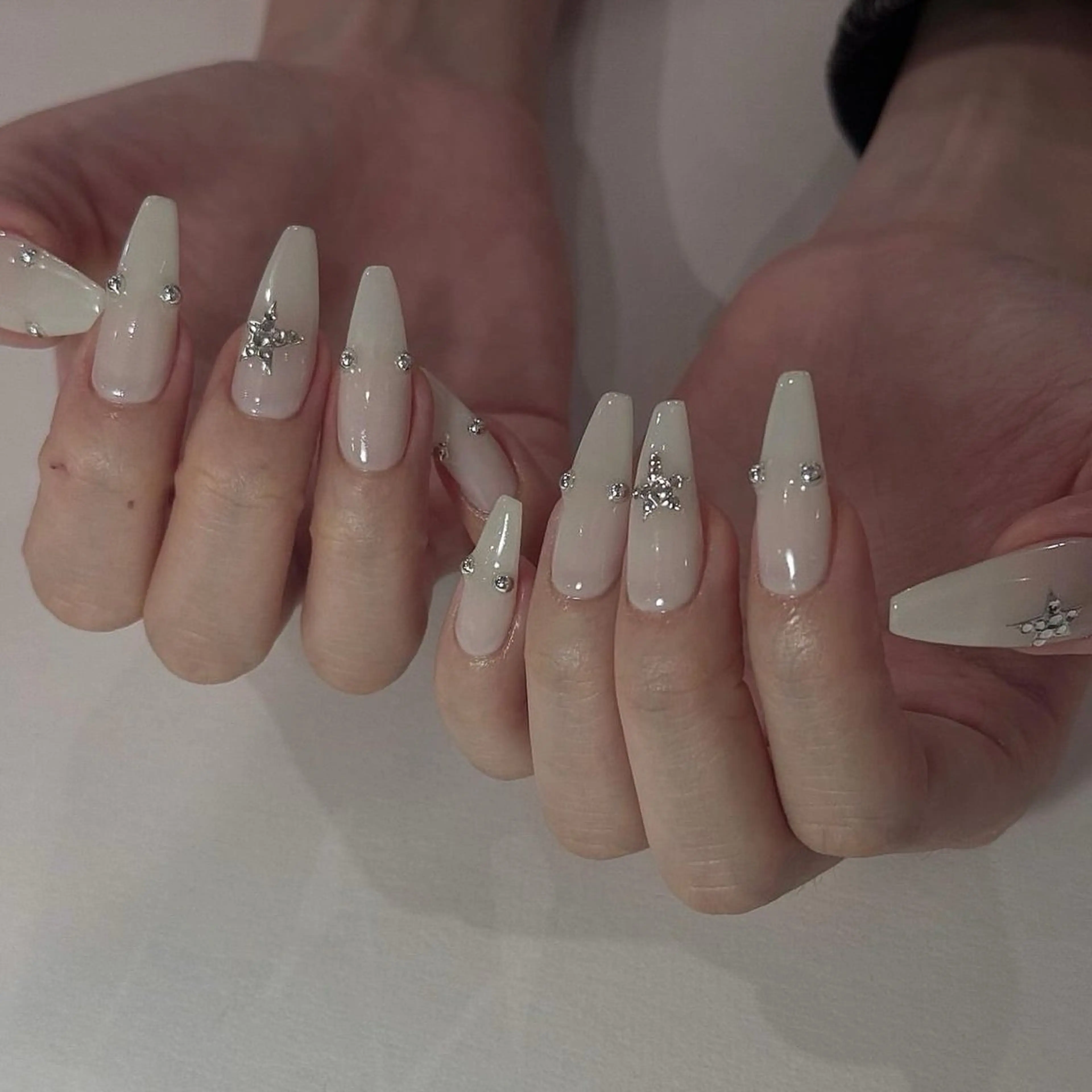 ネイル オーロラネイル ブルー チークネイル フットネイル フレンチネイル ハンドネイル Any_nail新大久保店所属・Any nailのネイルデザイン
